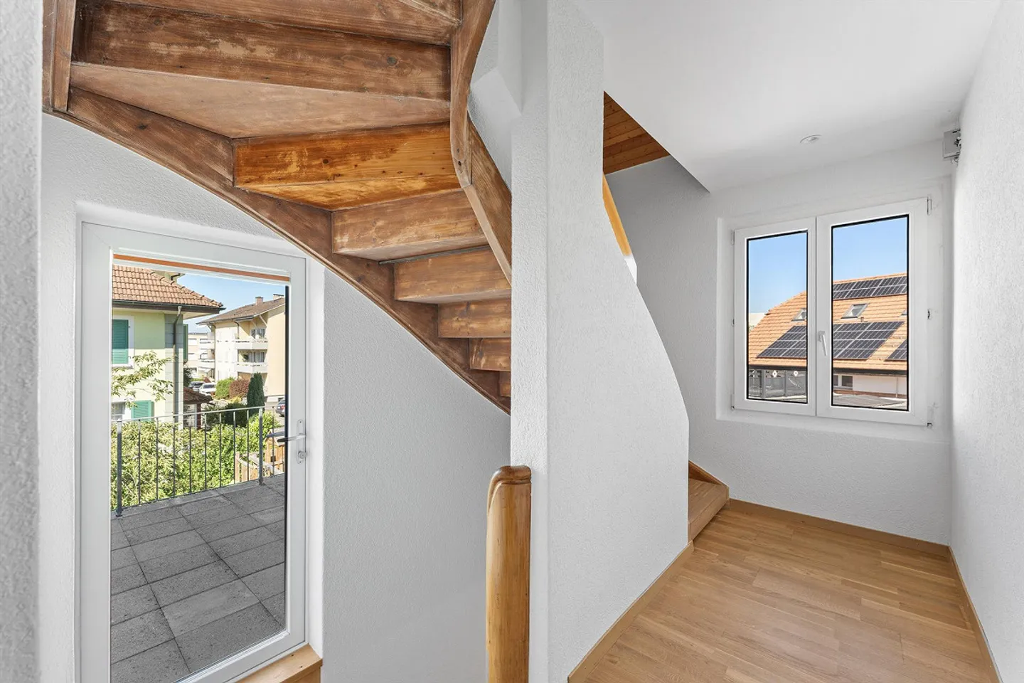 7½-Room Single-Family House with Plenty of Space in a Central Location in Busswil - Photo 9 of 23
