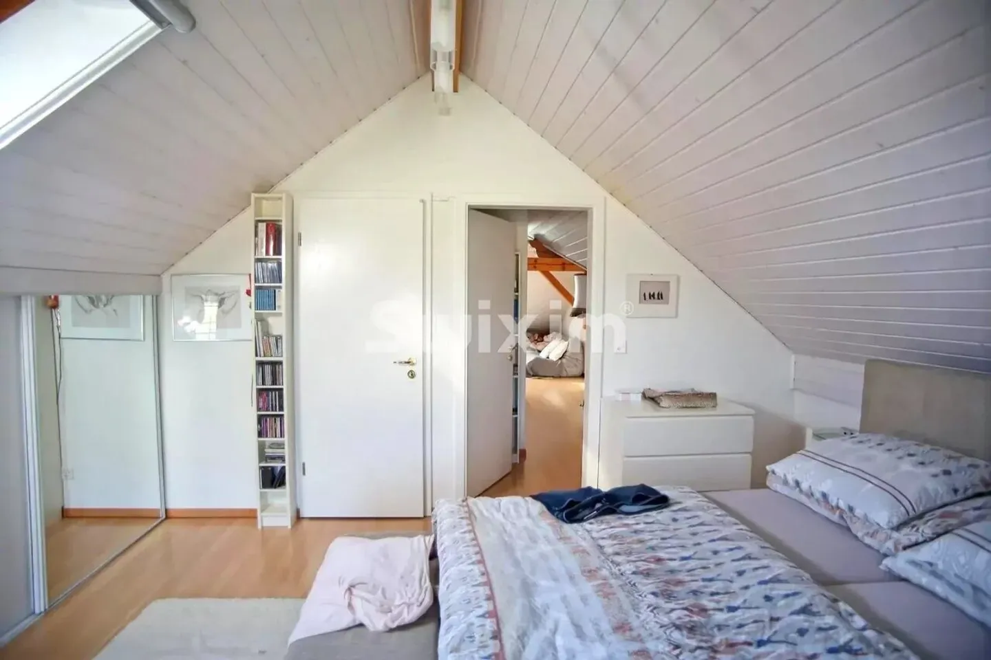 7-room house - Photo 6 of 6