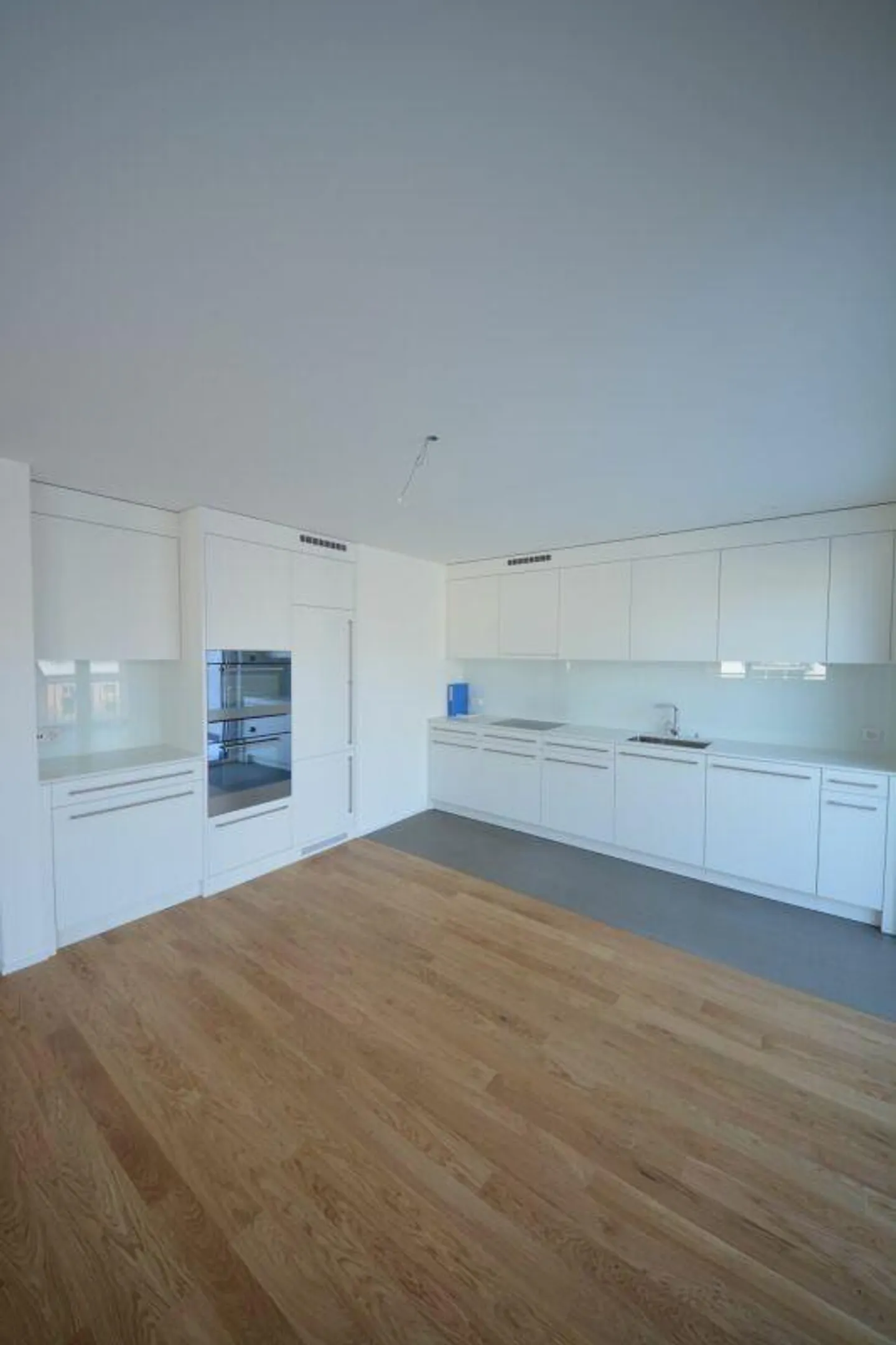 Appartement Attique Moderne Près de la Ville - Photo 5 sur 14