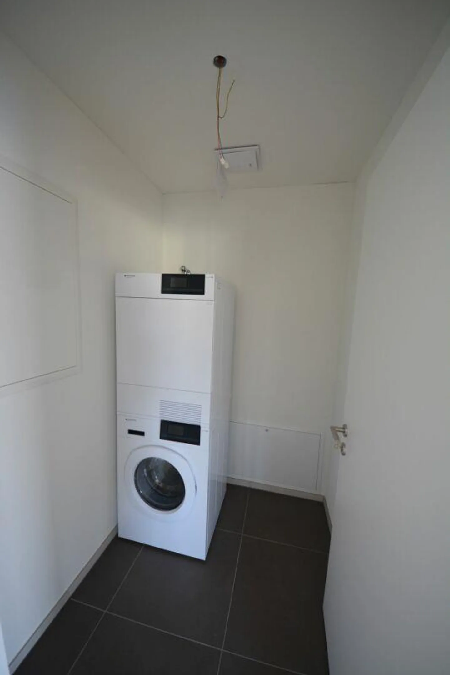 Appartement Attique Moderne Près de la Ville - Photo 11 sur 14