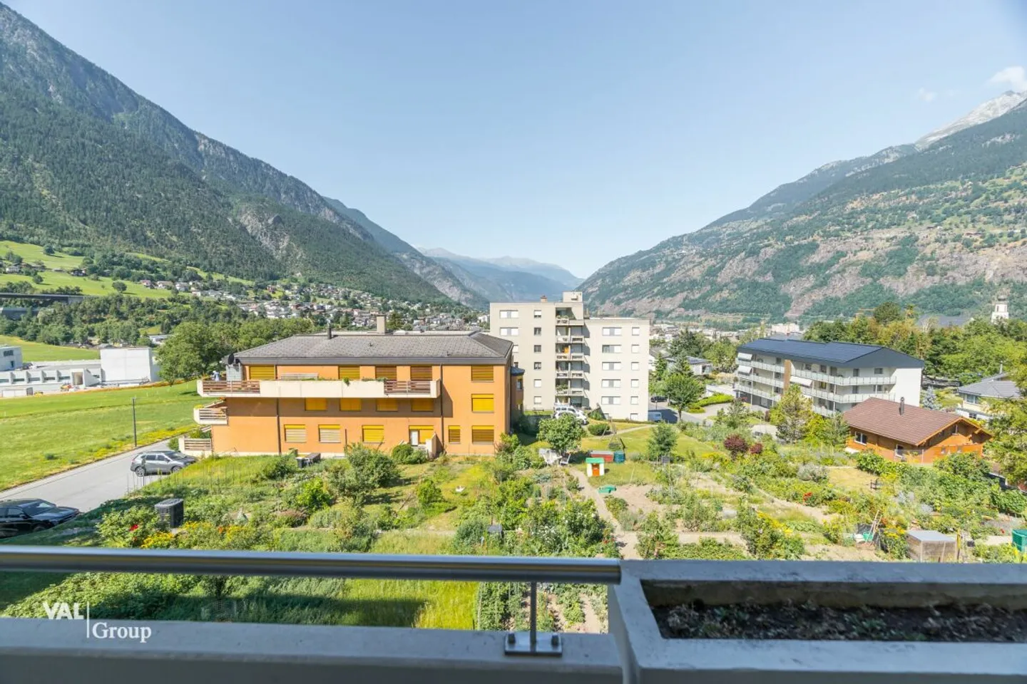 Lichtdurchflutete Wohnung mit Talsicht in familienfreundlichem Quartier - Foto 18 von 24