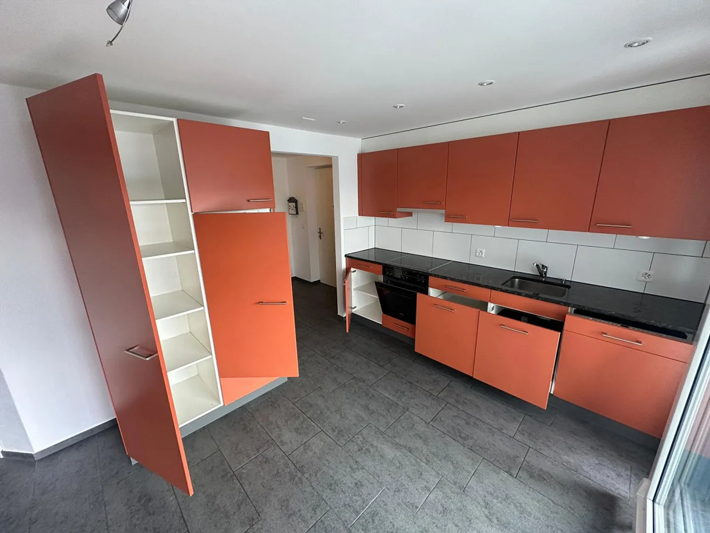 Loft apartment 3.5 rooms with large balcony - Photo 5 of 10