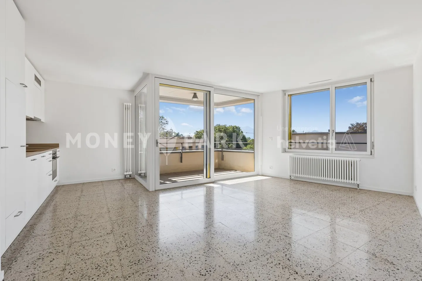Exklusiv: Helle Wohnung mit schönem Blick und ausgezeichneter Lage - Foto 4 von 9