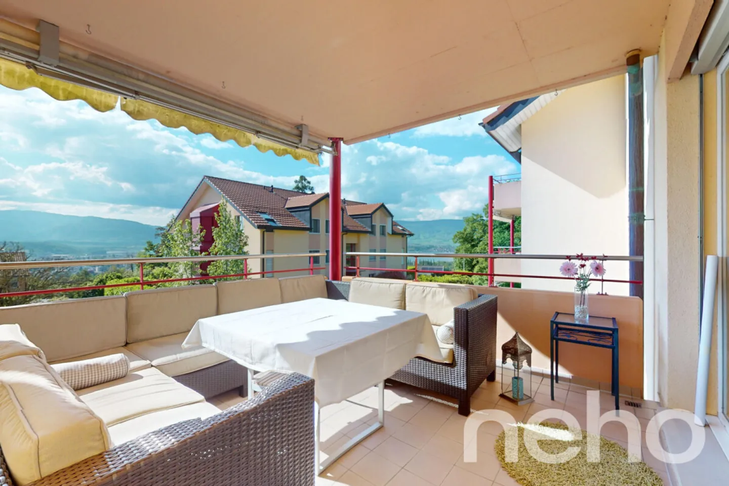Comfort, spazio e vista mozzafiato sul lago? Ideale per una famiglia - Foto 2 di 13