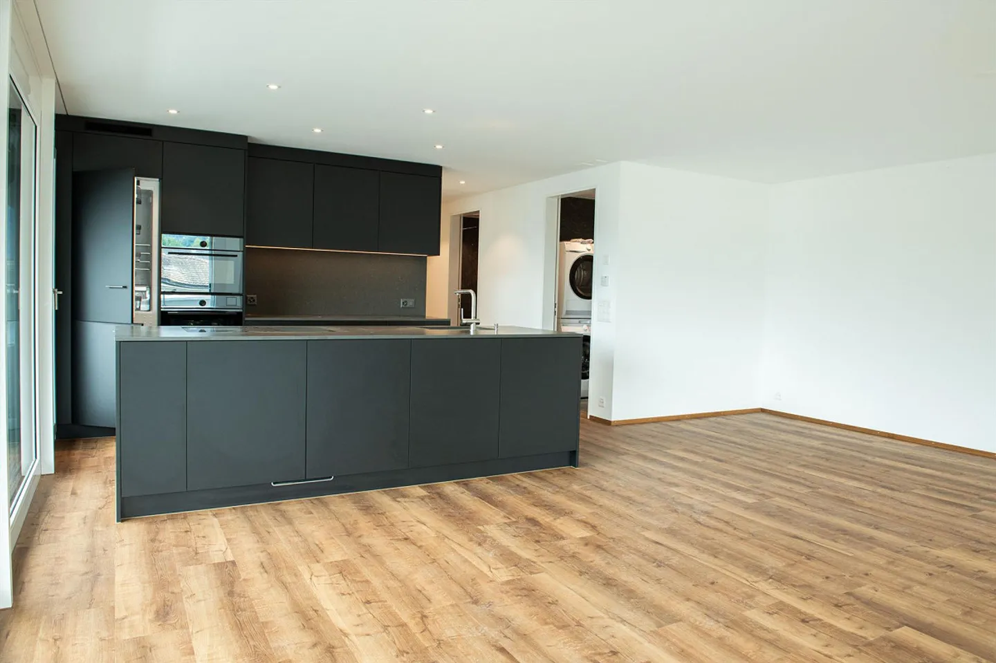 Moderne Wohnung mit hochwertigen Ausstattungen - Foto 1 von 12