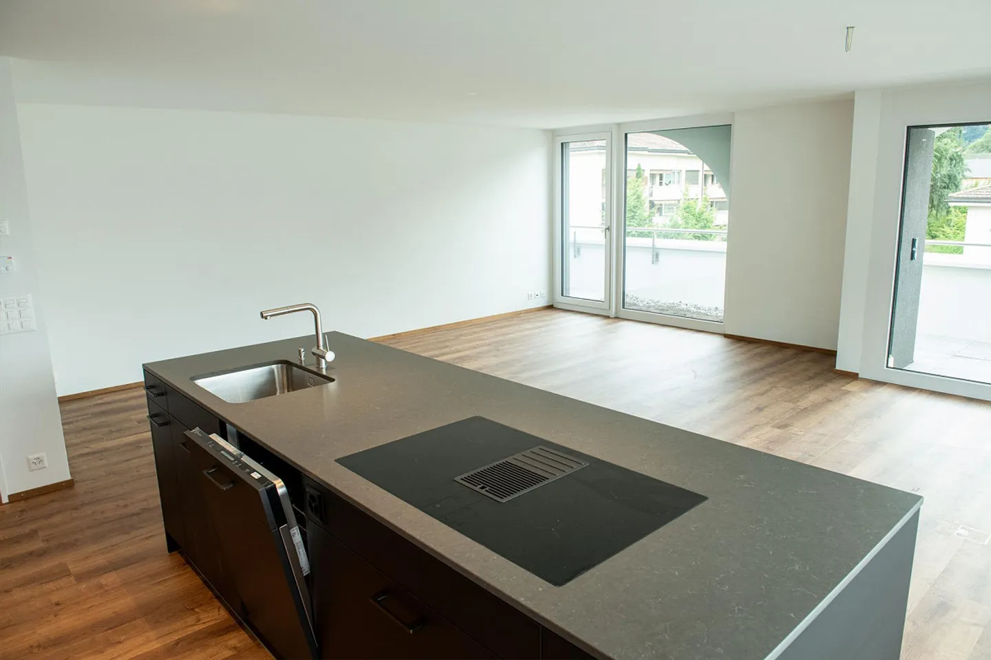 Moderne Wohnung mit hochwertigen Ausstattungen - Foto 3 von 12