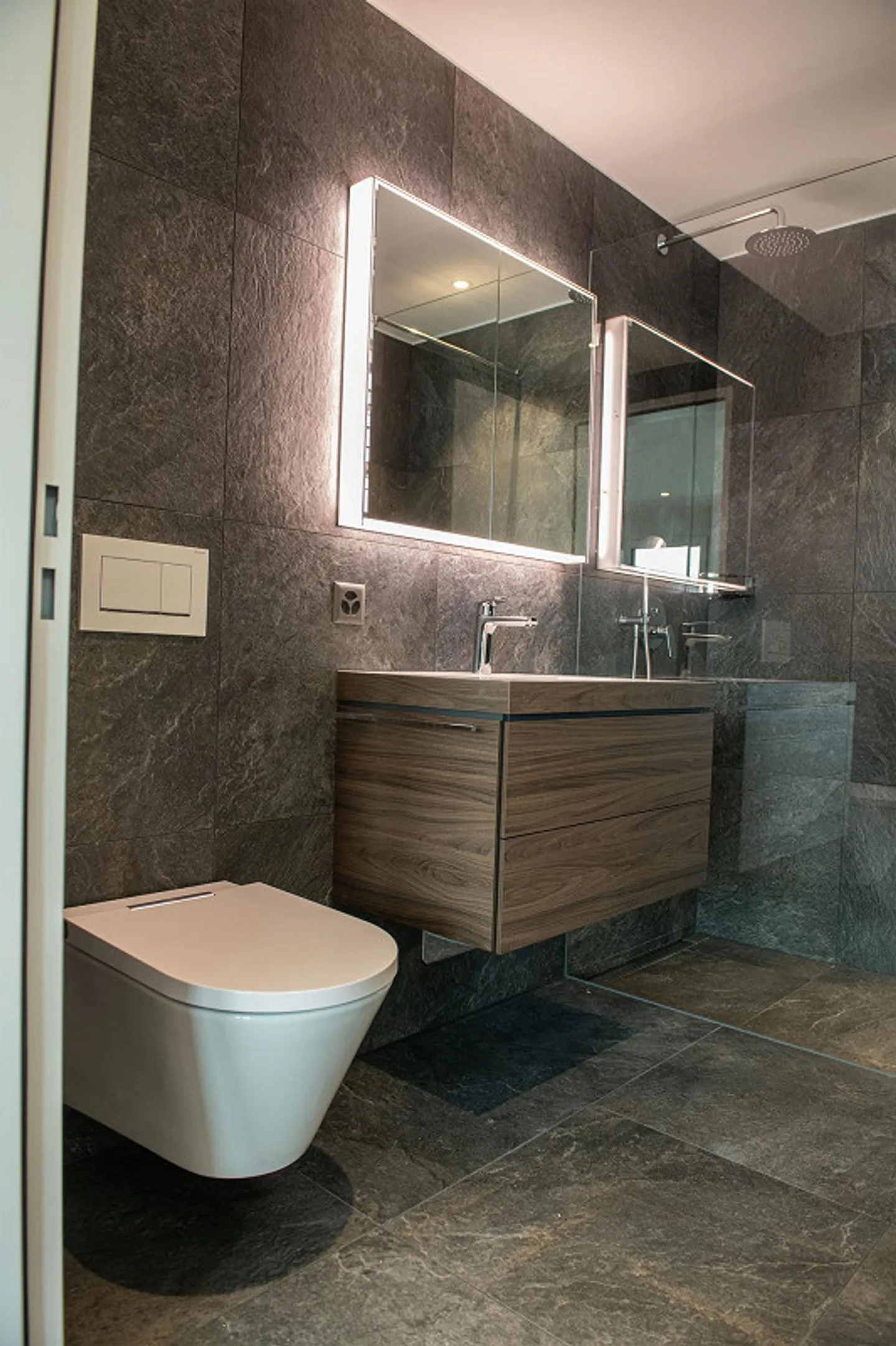 Moderne Wohnung mit hochwertigen Ausstattungen - Foto 8 von 12