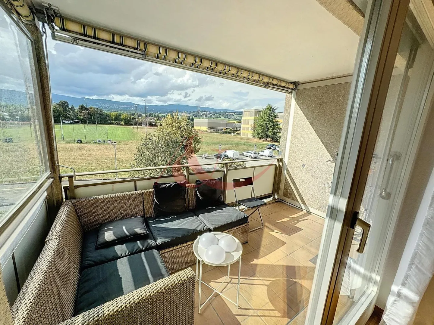 Appartement Lumineux dans Quartier Paisible - Photo 1 sur 8