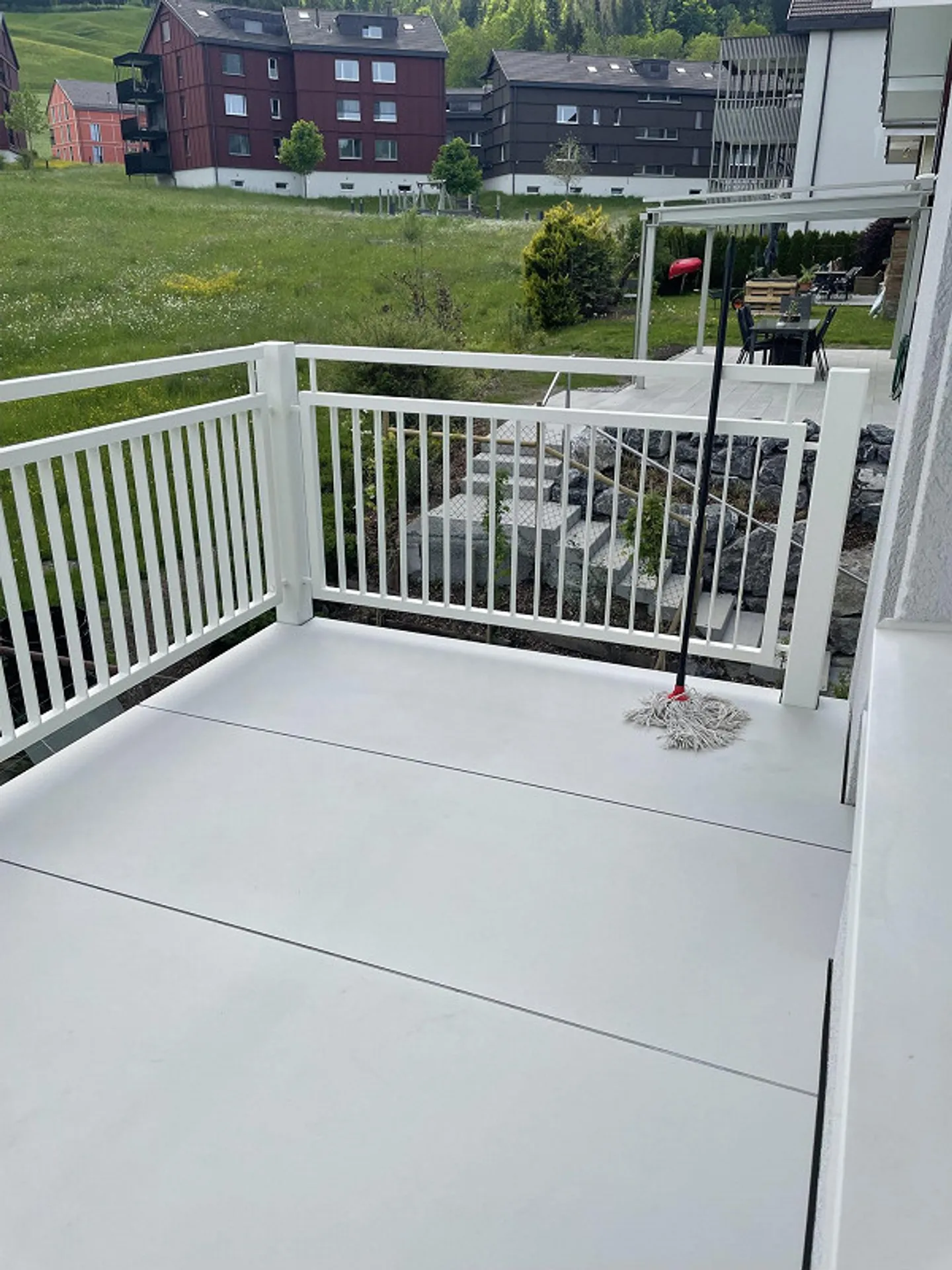 3 Room Apartment 2nd Floor - Photo 10 of 11