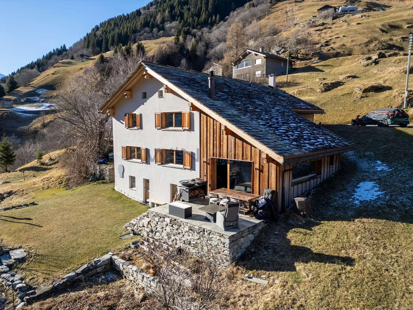 Alpine Luxushaus mit modernem Touch - Foto 2 von 10