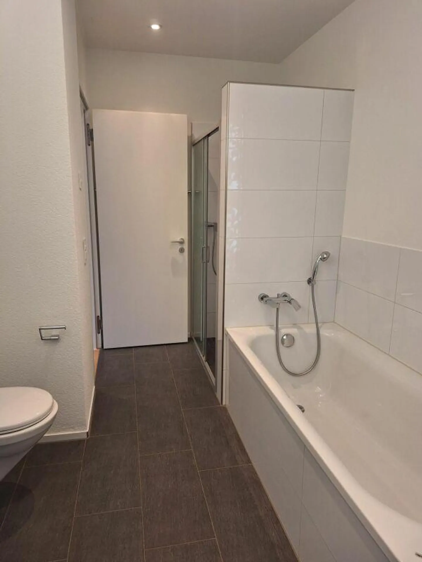 Spacious 3.5-room apartment with terrace - Photo 9 of 10