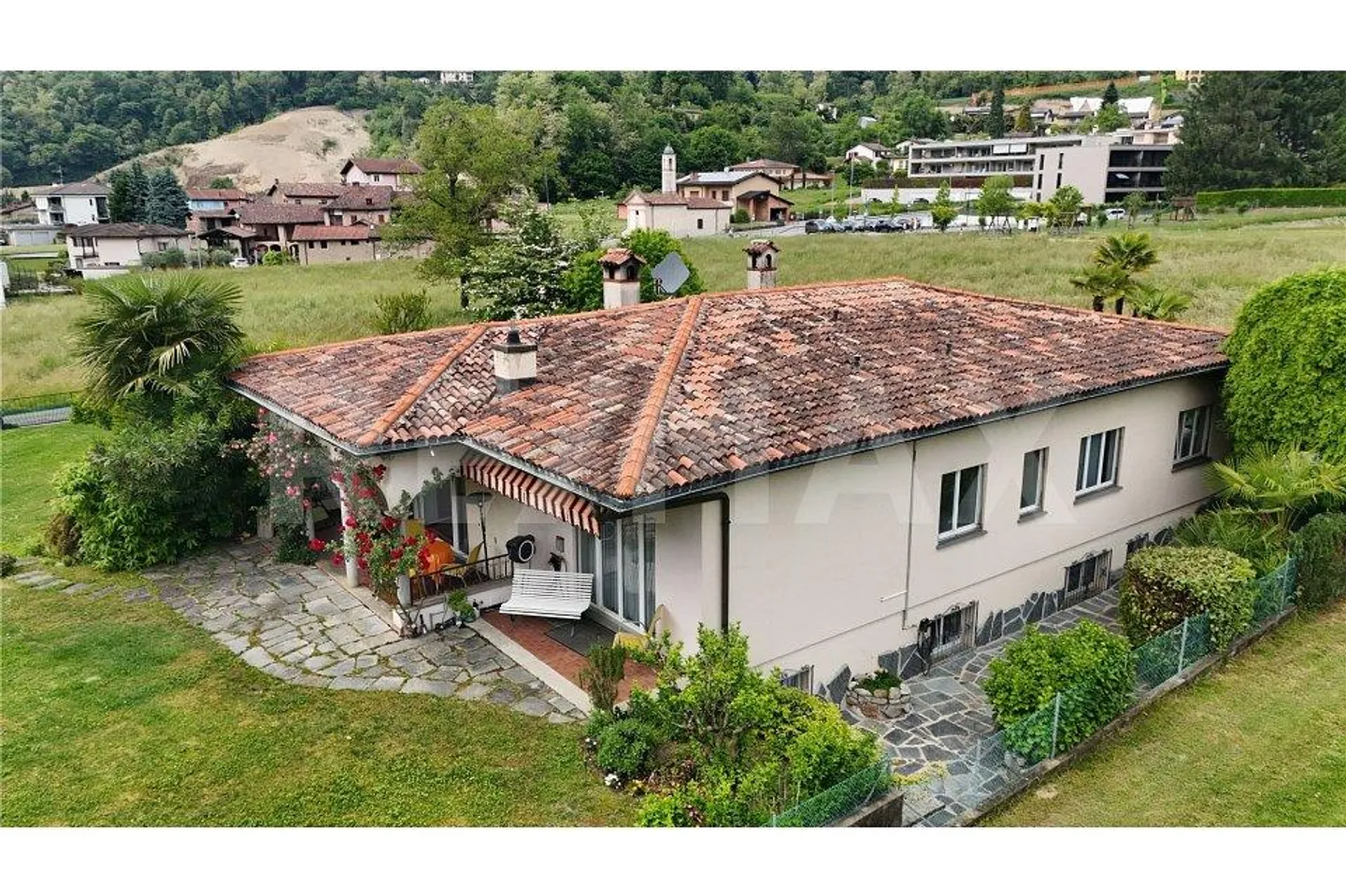 Märchenhafte Villa am Ortsrand von Monteggio! Auch als Zweitwohnsitz. Ab sofort verfügbar! - Foto 4 von 13