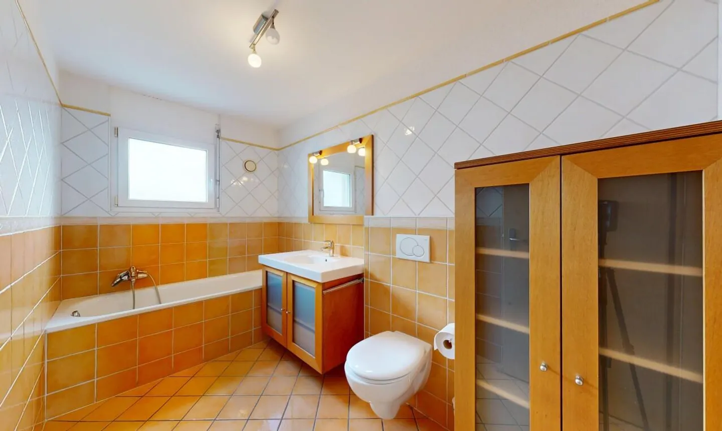 Appartamento luminoso con 3 camere - In perfette condizioni - Quartiere tranquillo - Foto 5 di 11