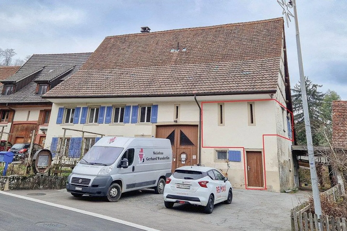 Cozy 2.5 Room Apartment in the Old Village Center - Photo 1 of 11