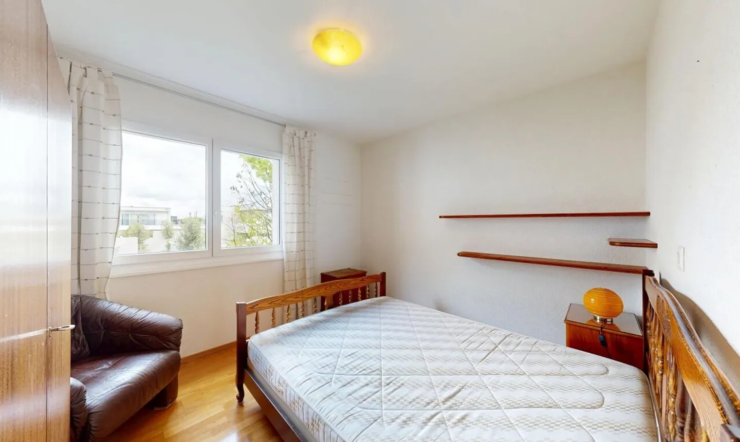 Appartamento luminoso con 3 camere - In perfette condizioni - Quartiere tranquillo - Foto 8 di 11