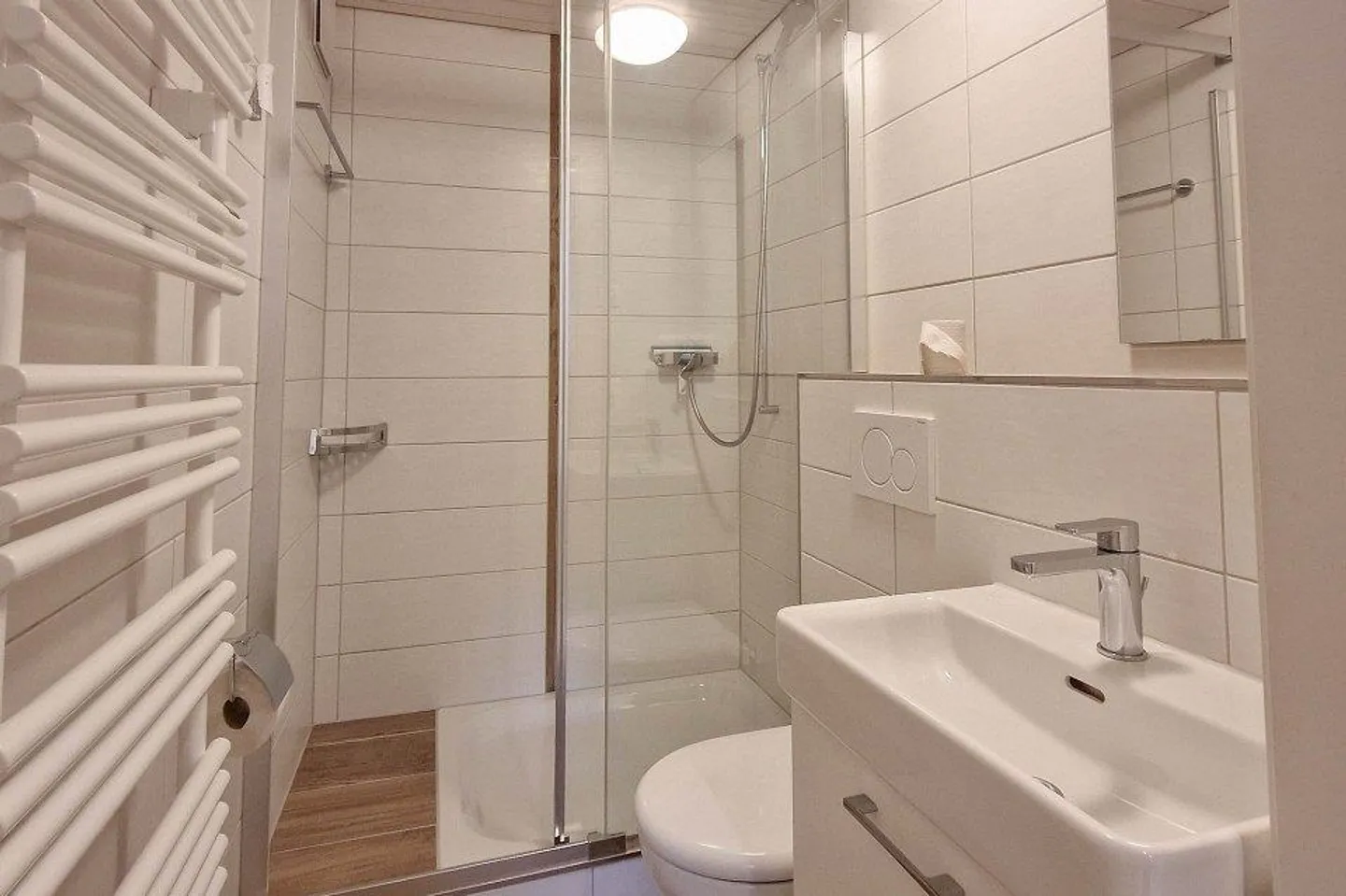 Cozy 2.5 Room Apartment in the Old Village Center - Photo 6 of 11