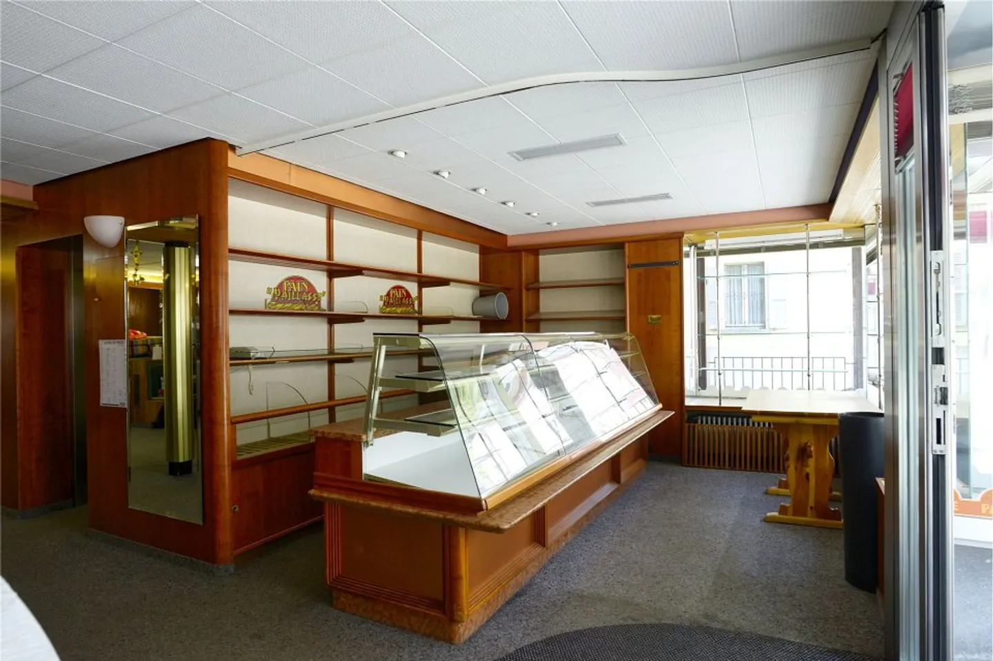 Pâtisserie, laboratoire et 4 appartements - Photo 5 sur 14