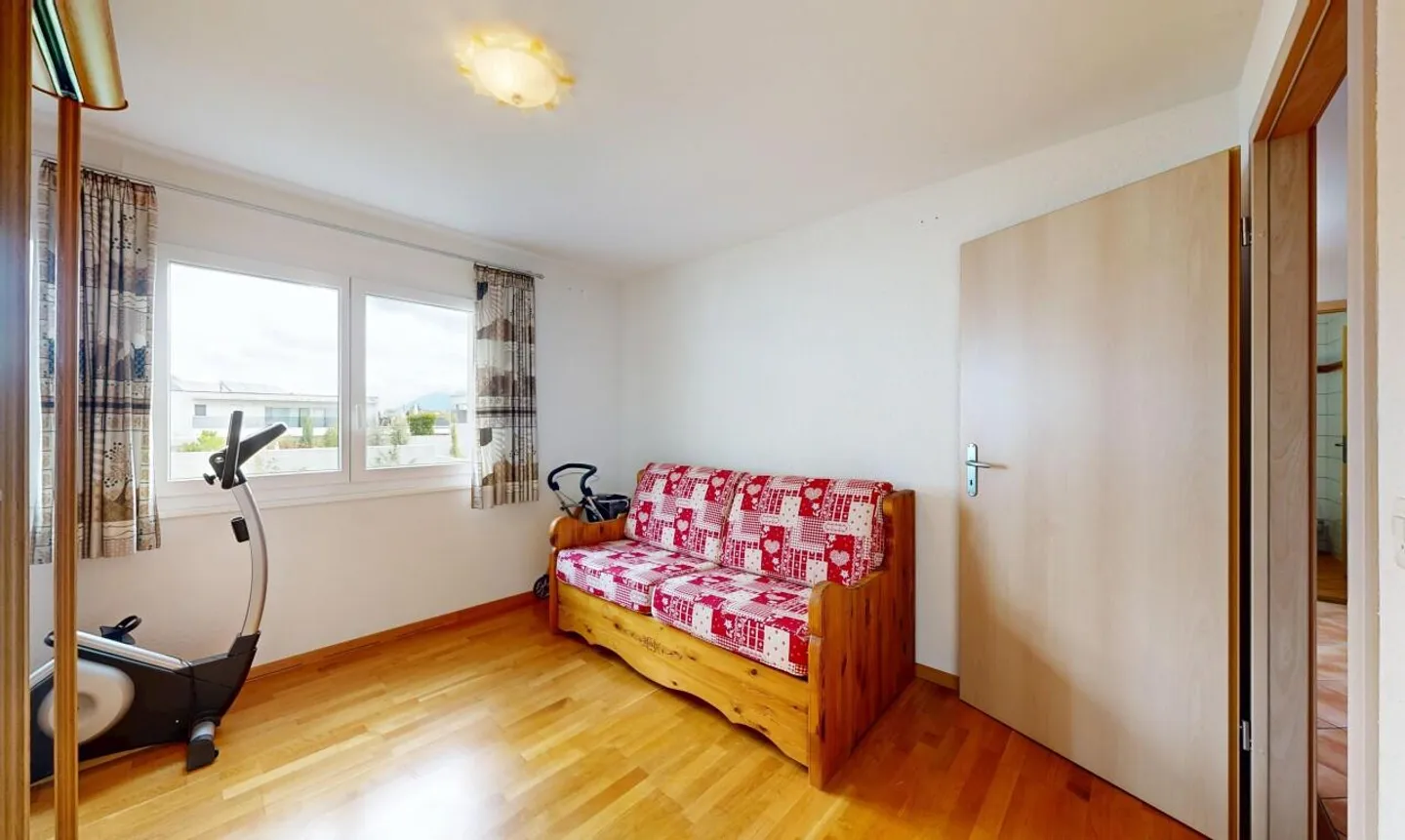 Appartamento luminoso con 3 camere - In perfette condizioni - Quartiere tranquillo - Foto 10 di 11