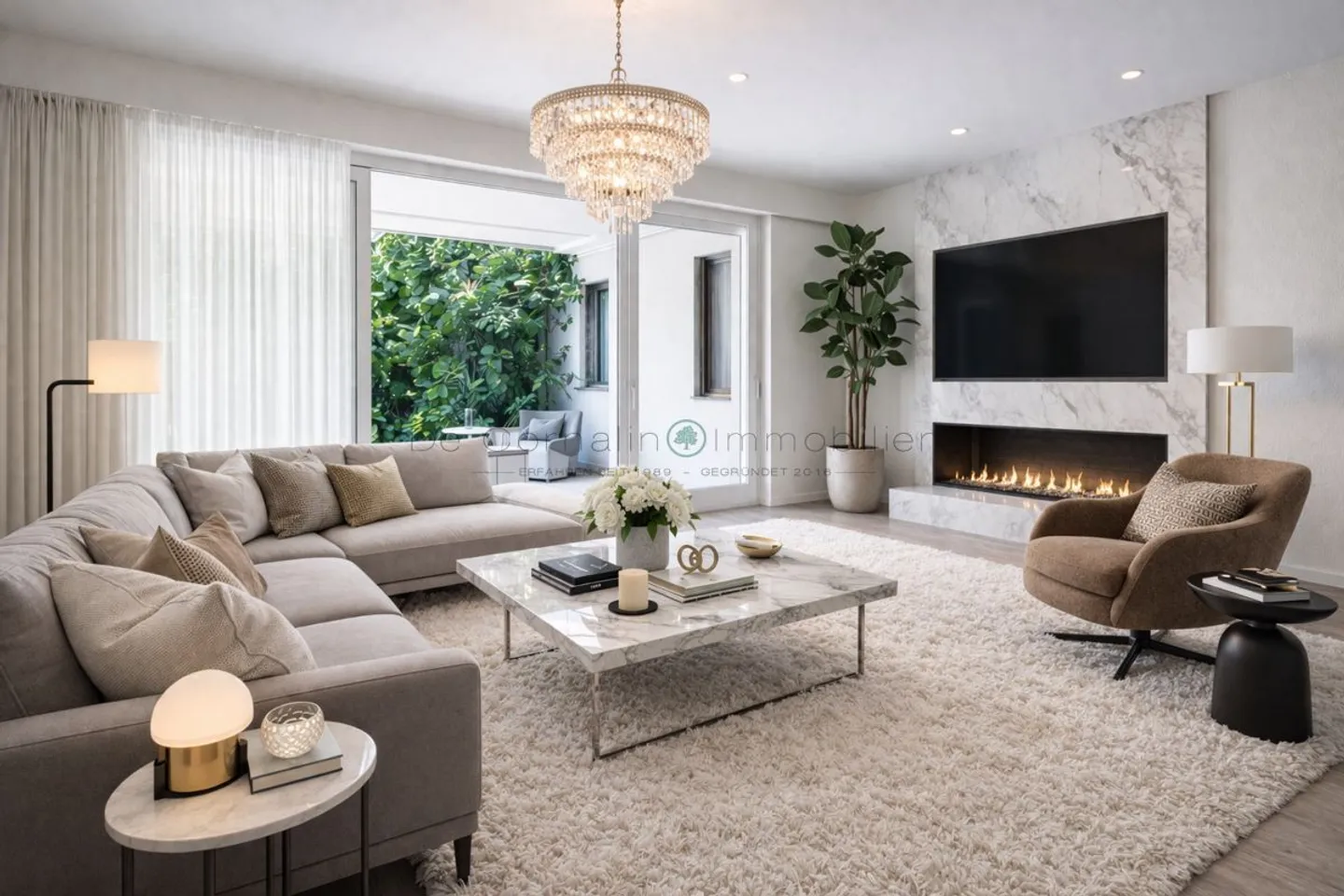 Charming Family Townhouse - Photo 1 of 13