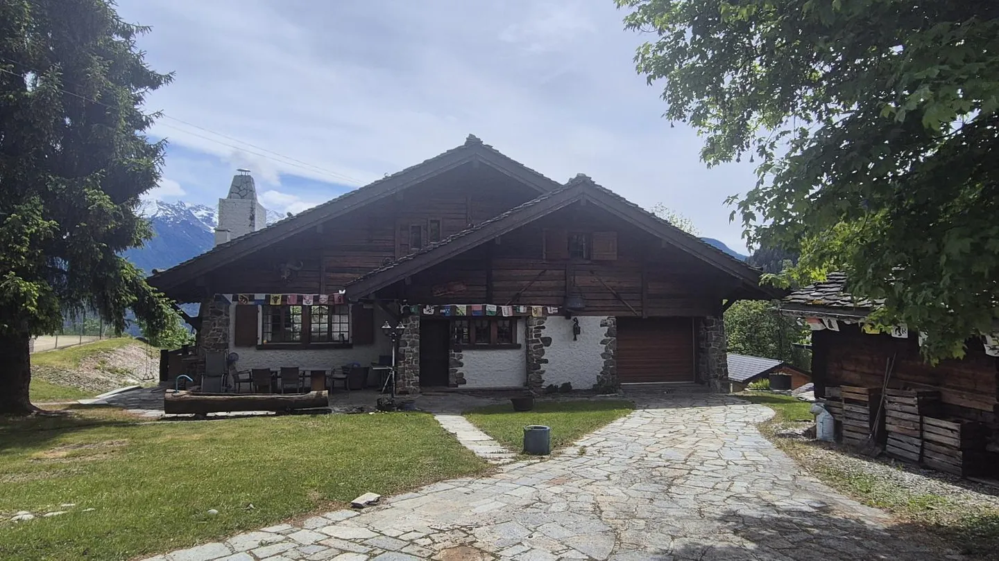Chalet 6.5 rooms - Photo 2 of 12