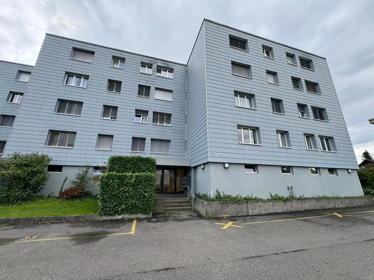 Cercasi nuovo inquilino per un appartamento di 5,5 stanze con vista lago - Foto 13 di 13