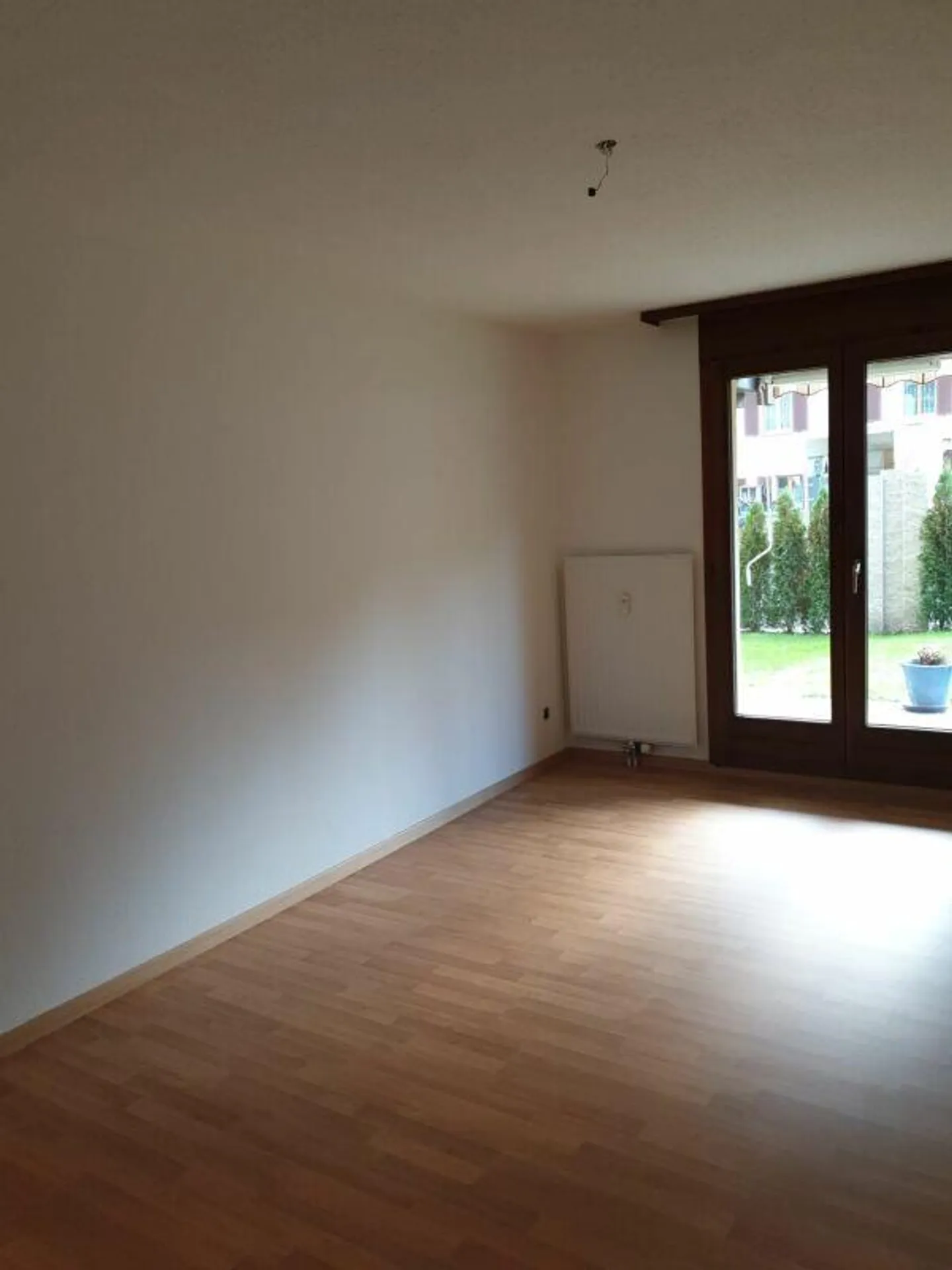 Appartamento 2.5 stanze con area giardino - Foto 5 di 6