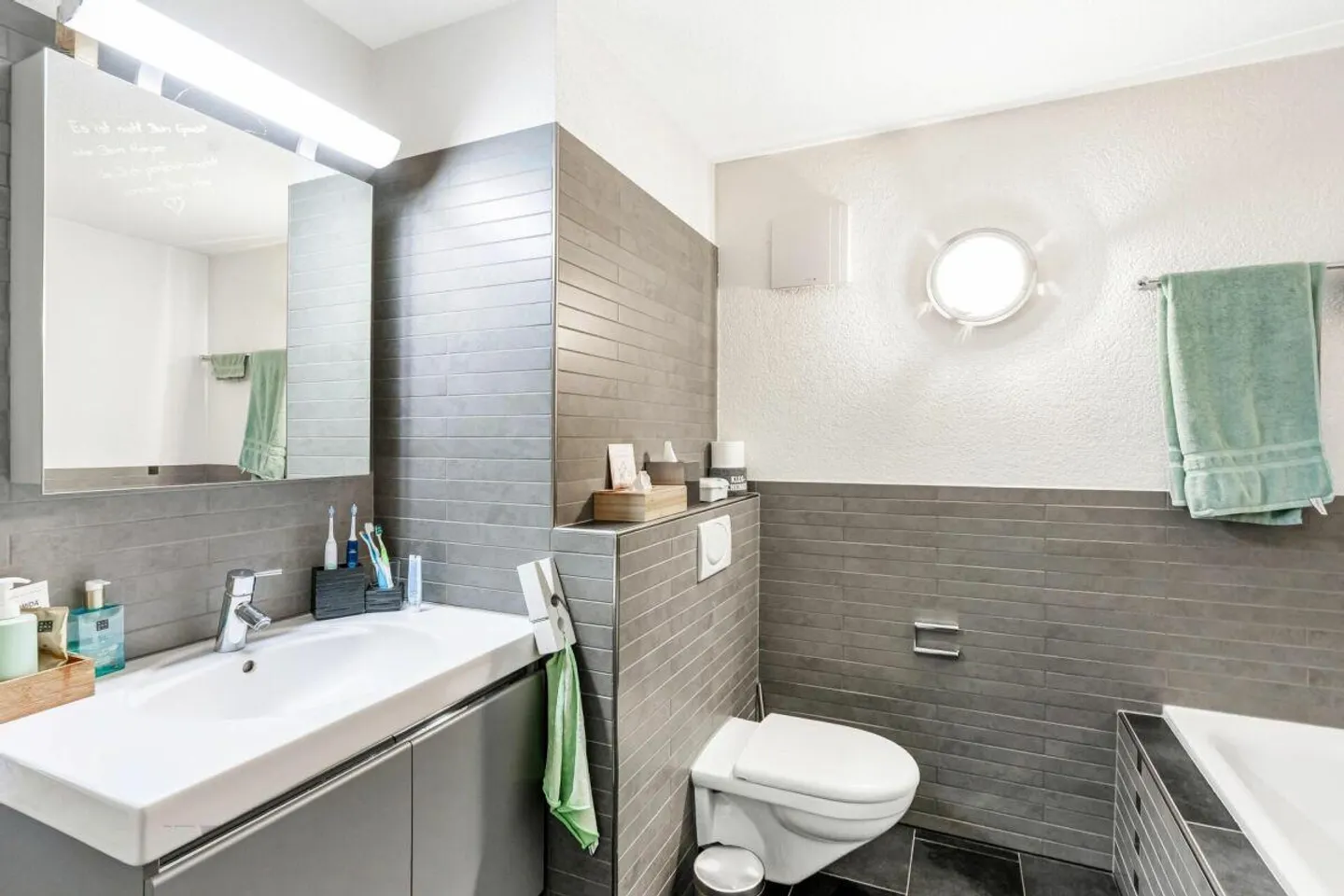 Contratto di locazione temporanea: appartamento di 3,5 stanze con layout attraente - Foto 3 di 6
