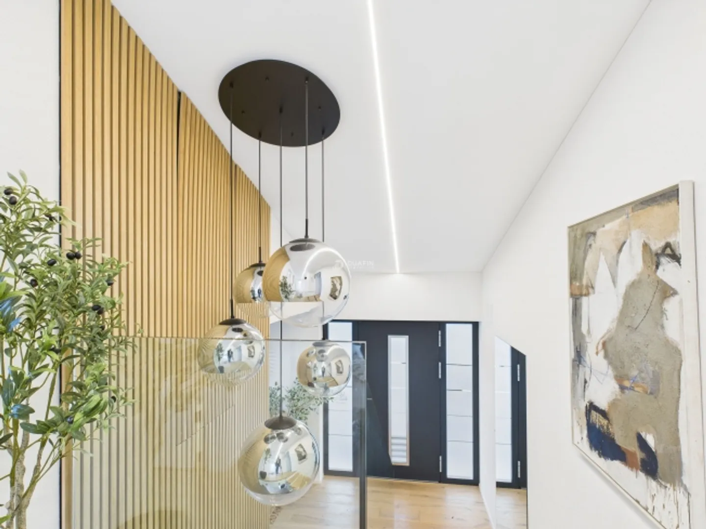 «Saniertes 5.5-Zimmer-Einfamilienhaus mit Weitsicht in Safenwil» - Foto 12 von 13