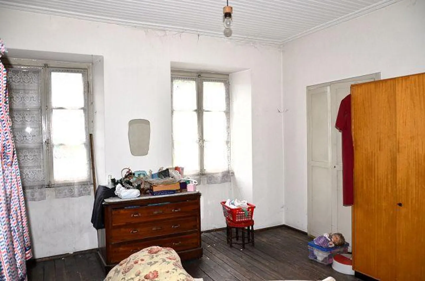 «Grande casa ticinese da ristrutturare si 3 piani con annesso, centrale e soleggiata» - Foto 5 di 38