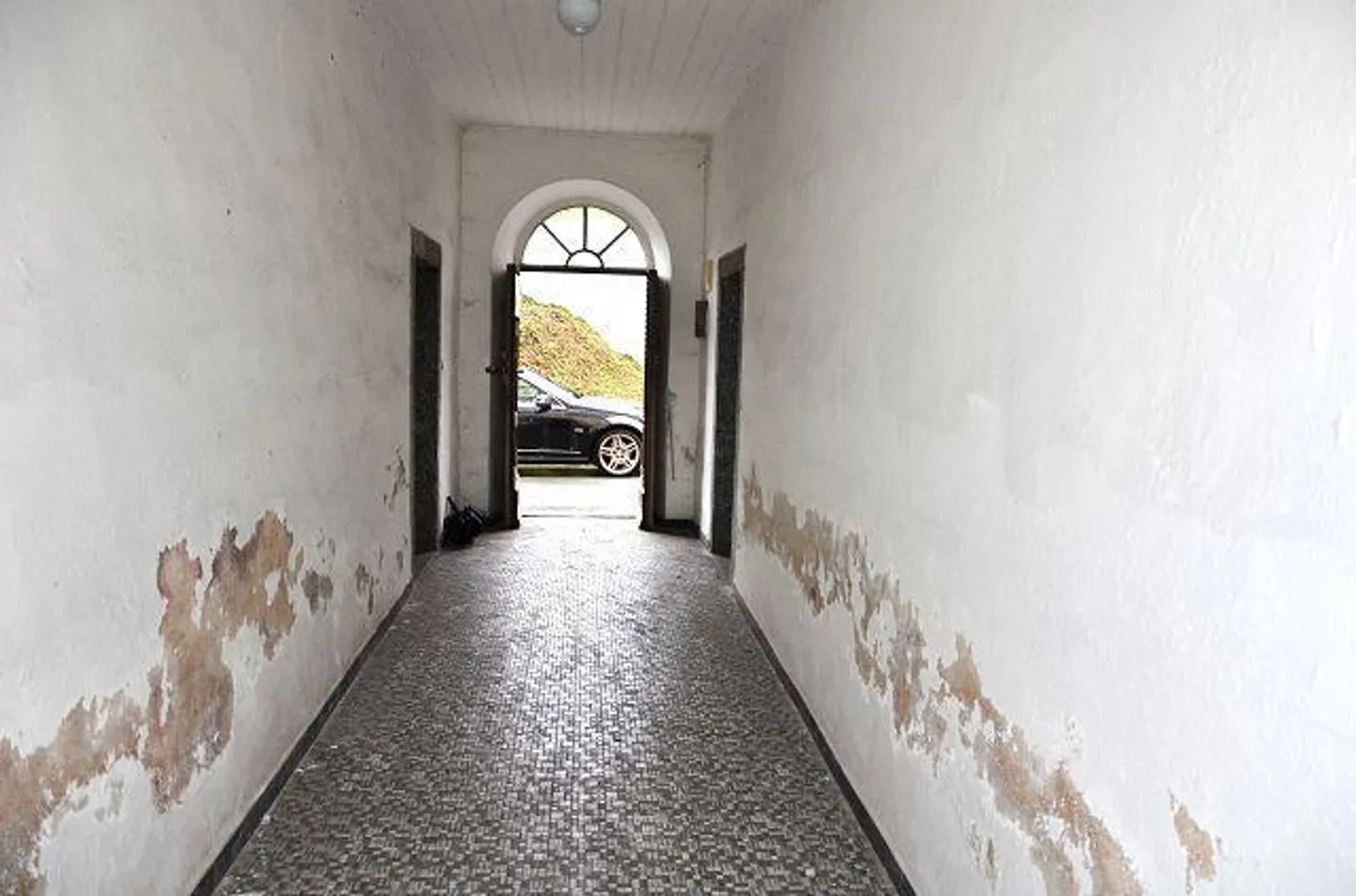 «Grande casa ticinese da ristrutturare si 3 piani con annesso, centrale e soleggiata» - Foto 24 di 38