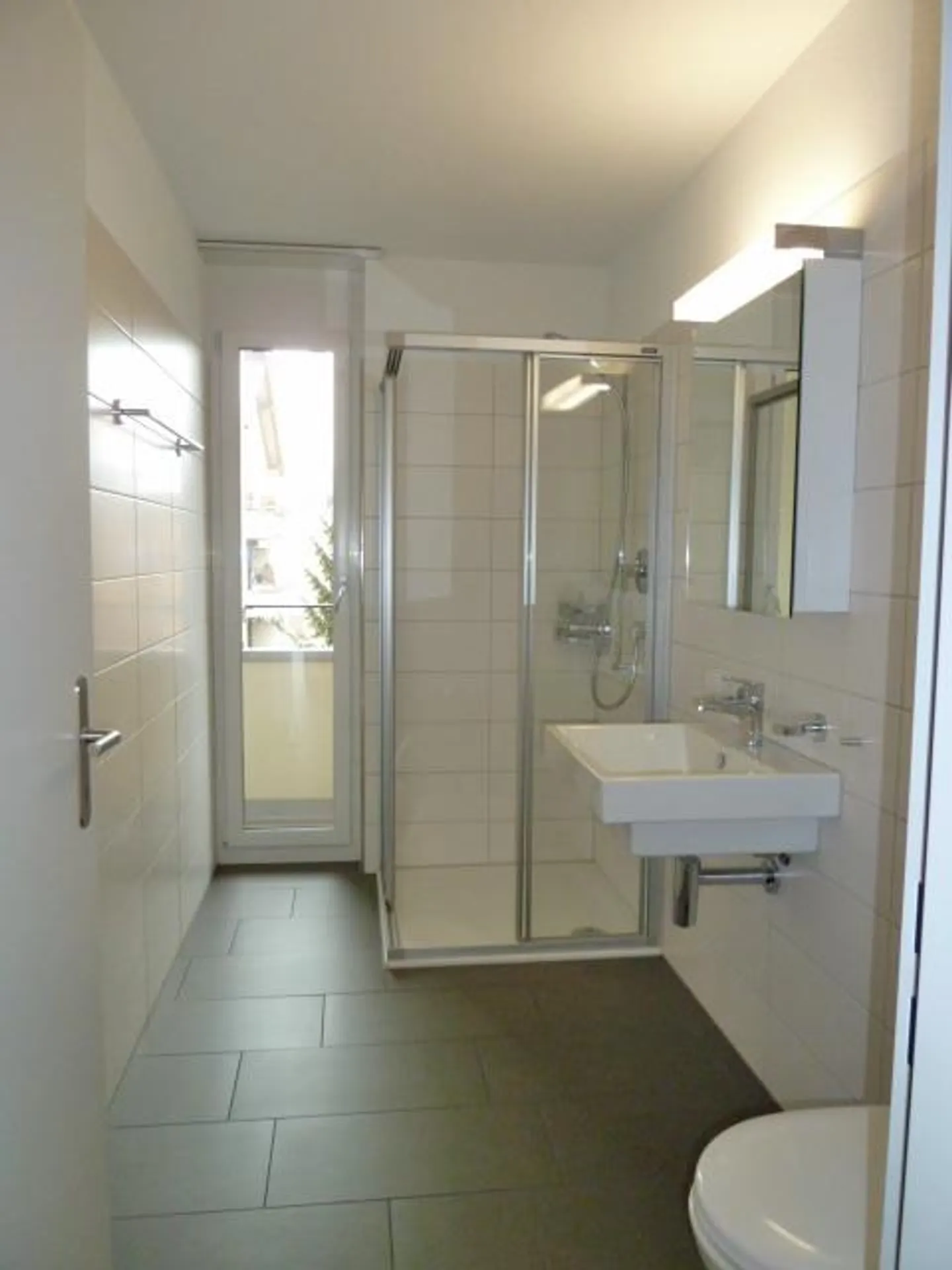 Modernes Apartment mit grosser Loggia - Foto 8 von 10