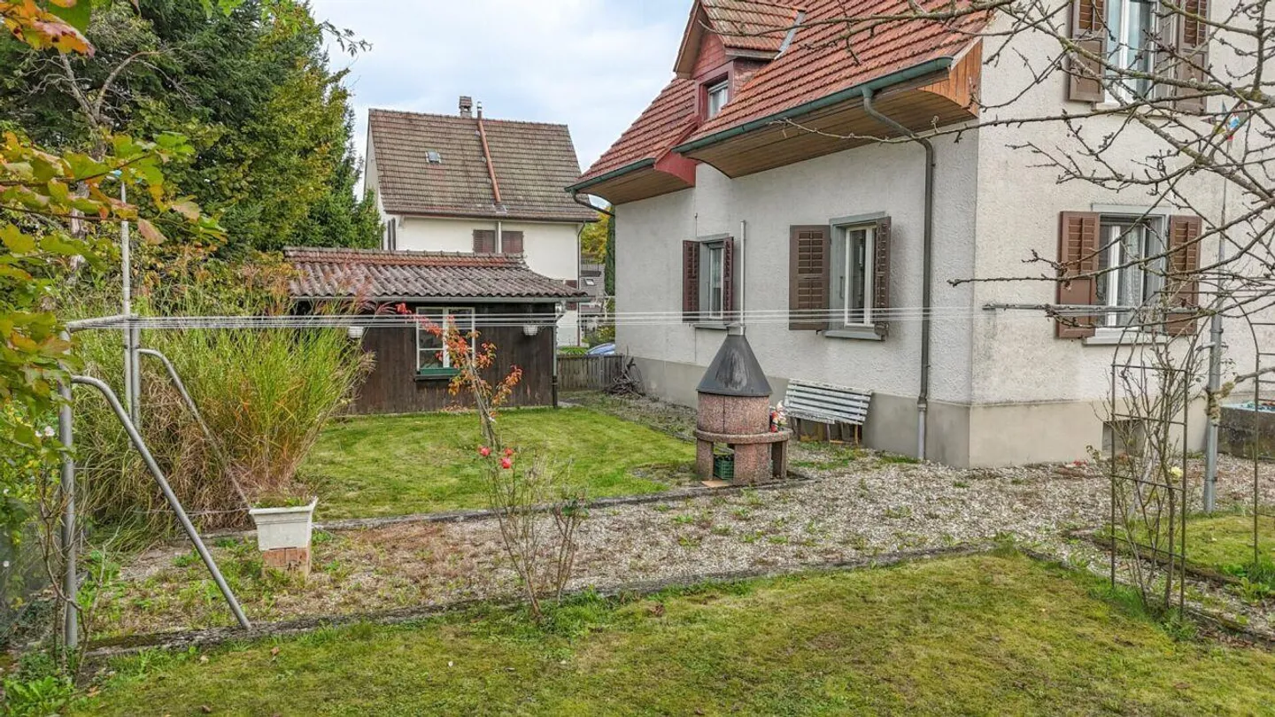 Casa bifamiliare attraente con grande giardino - ideale per famiglie... - Foto 21 di 28