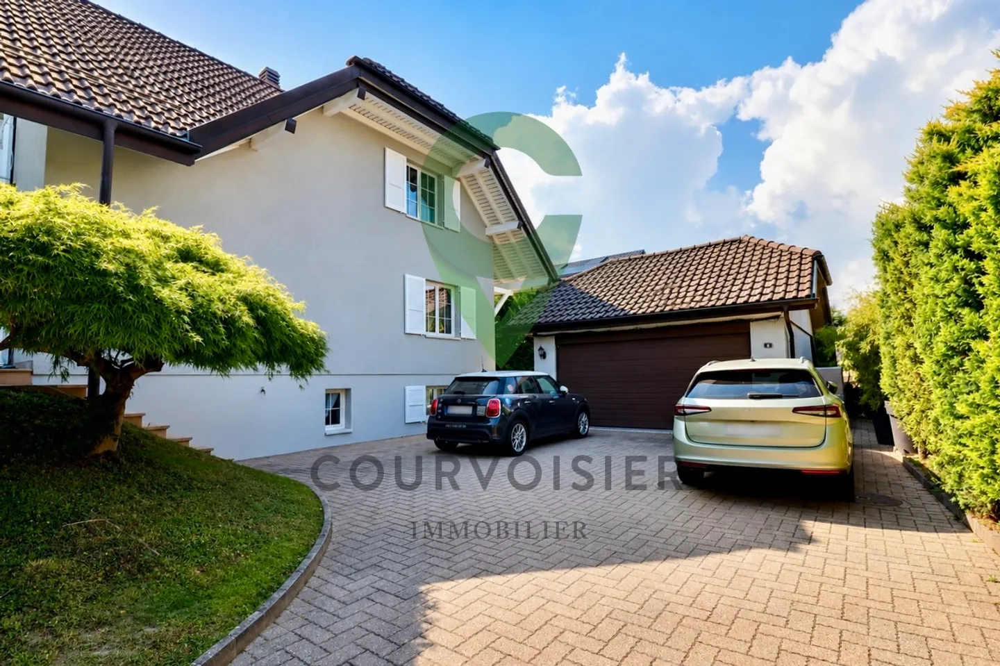 Elegante Casa Familiare con Piscina - Foto 12 di 14