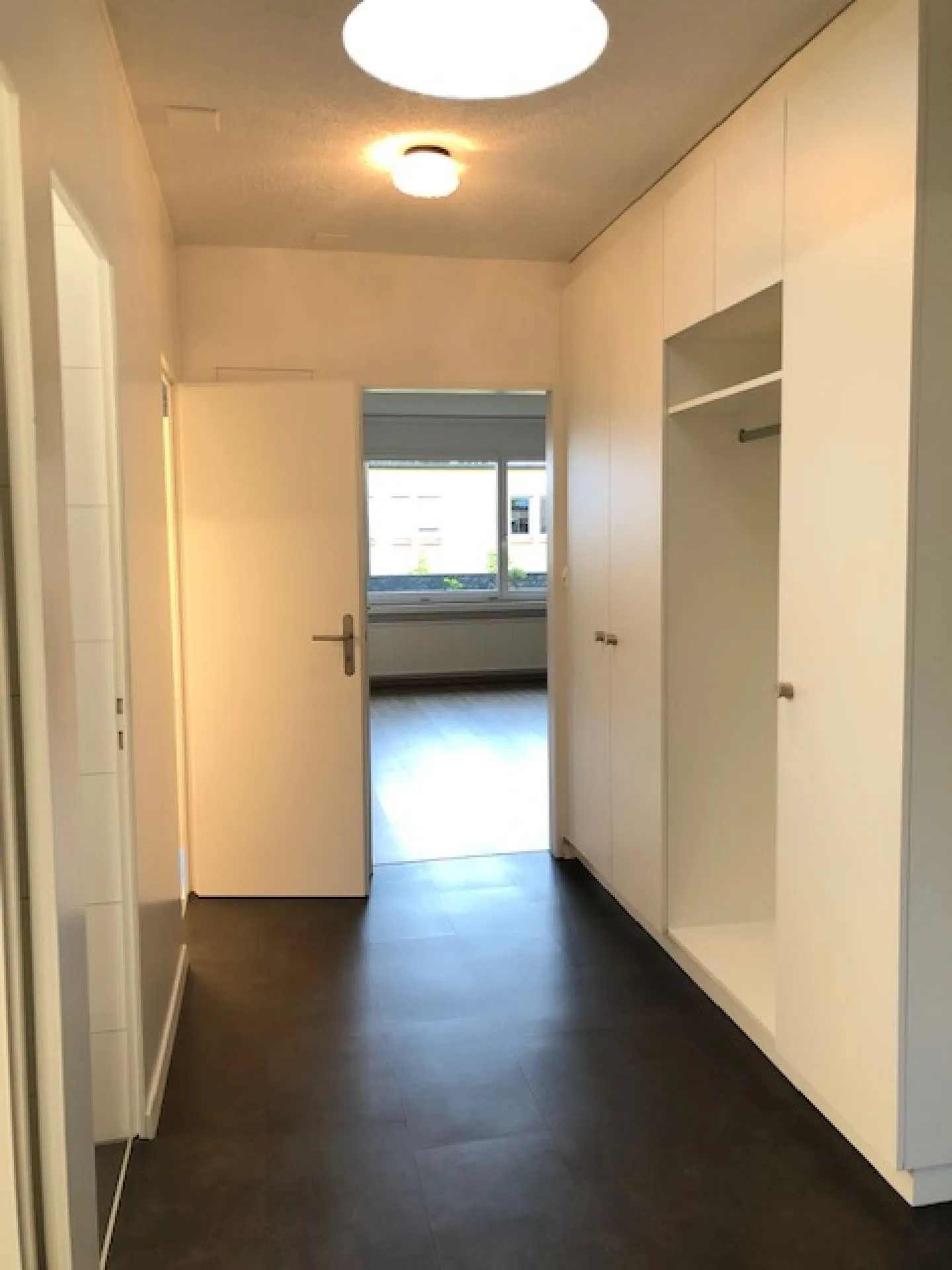 Appartement confortable de 3,5 pièces avec coin salon dans le jardin - Photo 6 sur 6