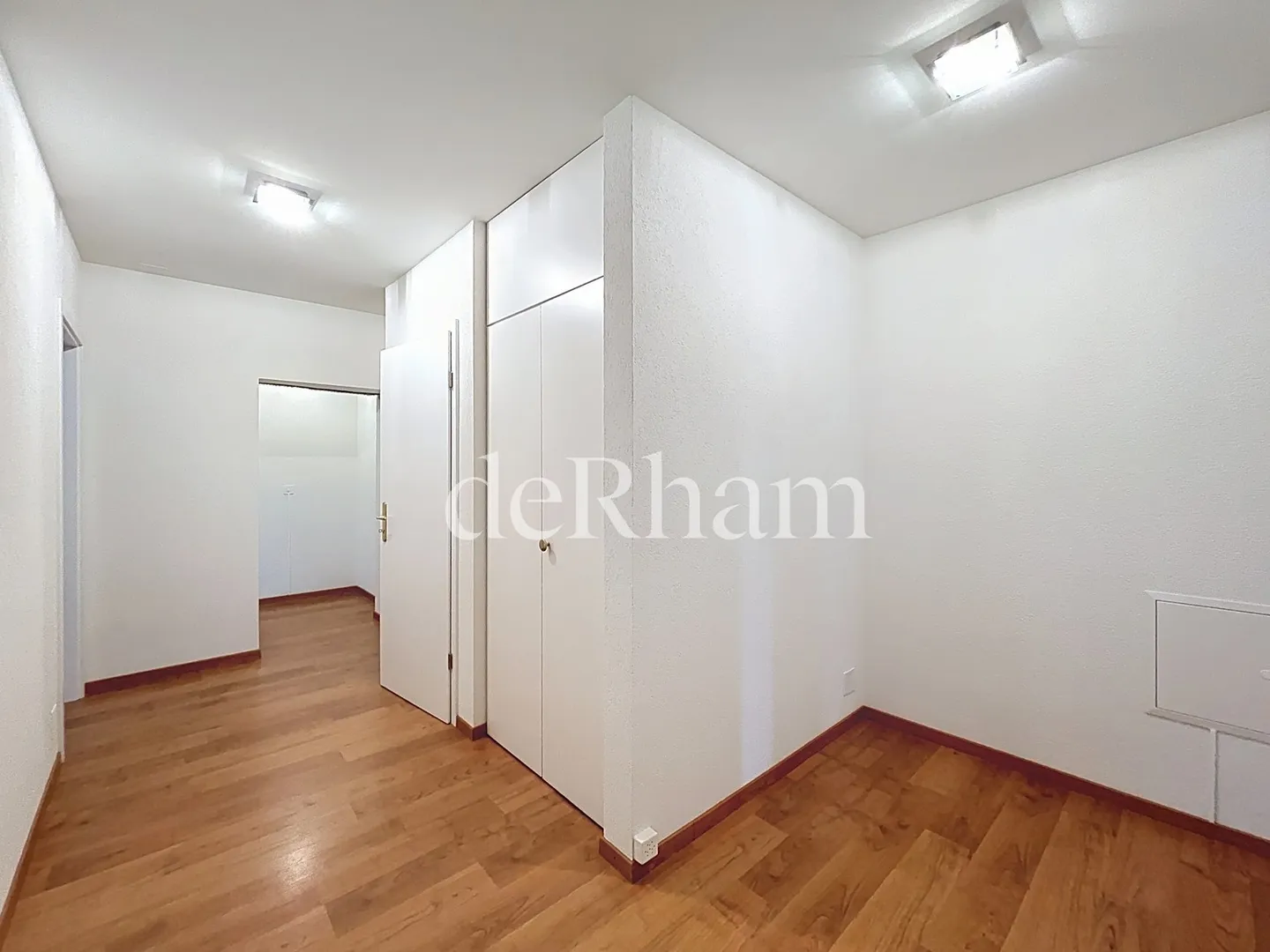 Wunderschöne 5-Zimmer-Wohnung mit privatem Garten - Foto 6 von 12