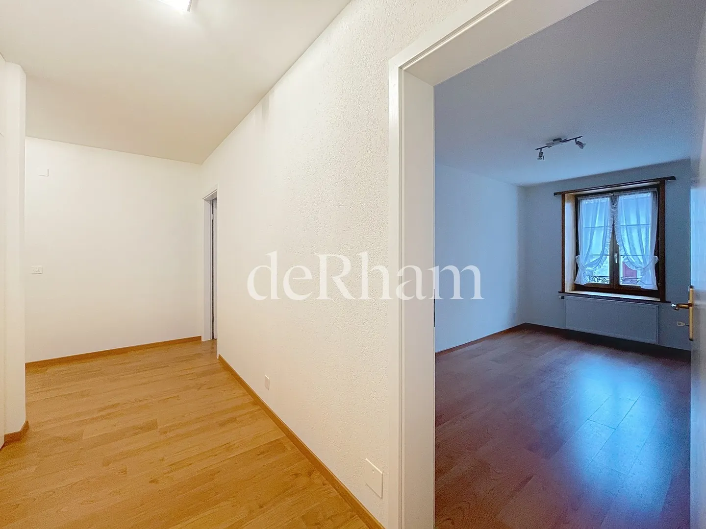 Wunderschöne 5-Zimmer-Wohnung mit privatem Garten - Foto 9 von 12