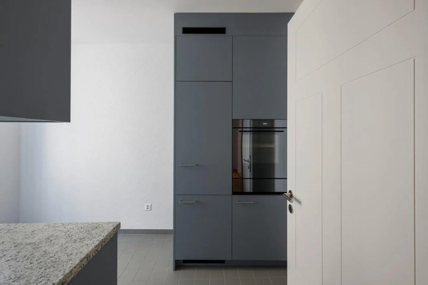 Charmante appartement ancien de 3.0 pièces - entièrement rénové dans un emplacement central - Photo 9 sur 12