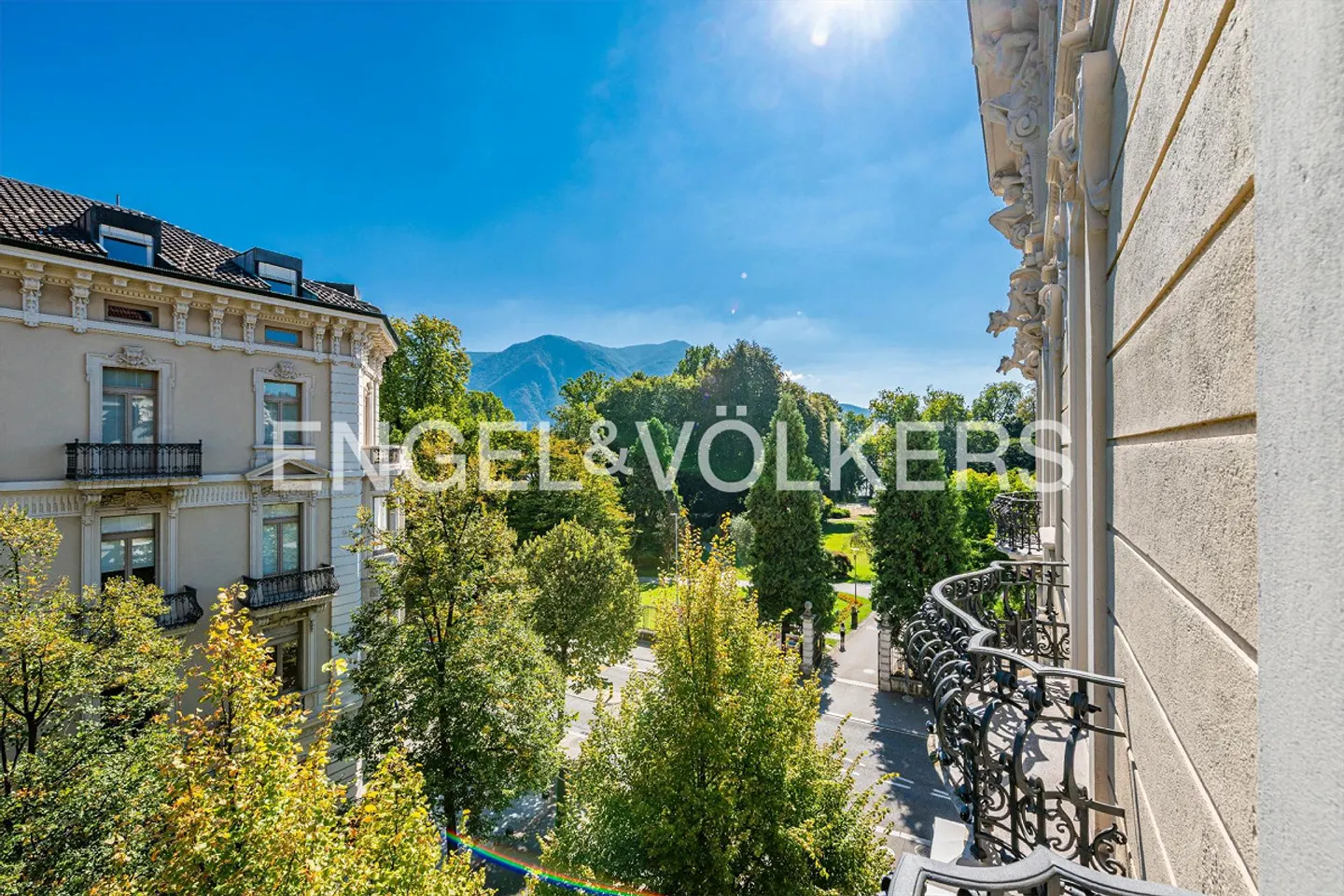 Historische Eleganz im Herzen von Lugano - Foto 1 von 10