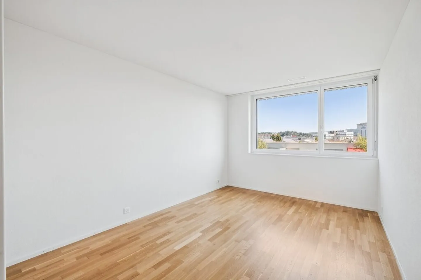Modernes Attikawohnung mit Balkon - Foto 7 von 10