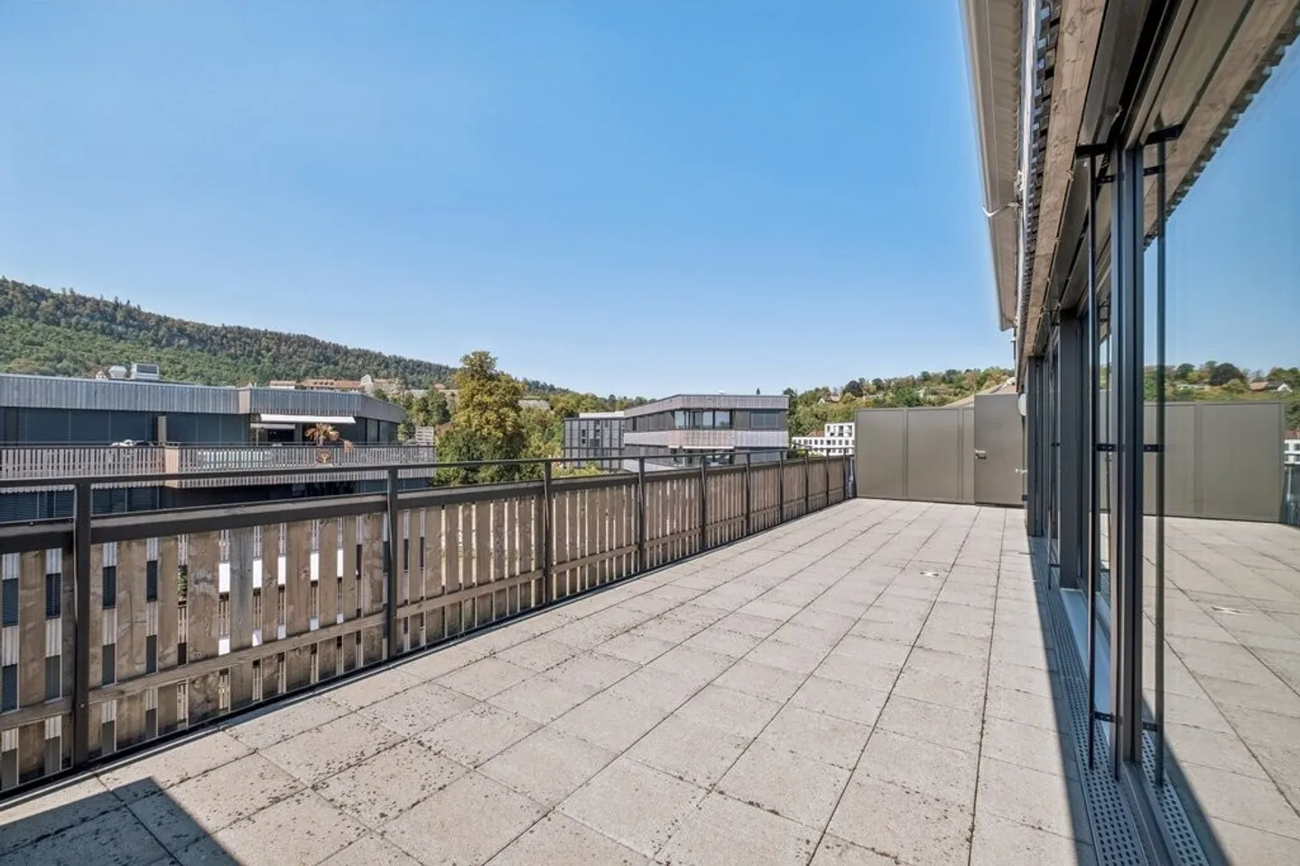Modernes Attikawohnung mit Balkon - Foto 9 von 10