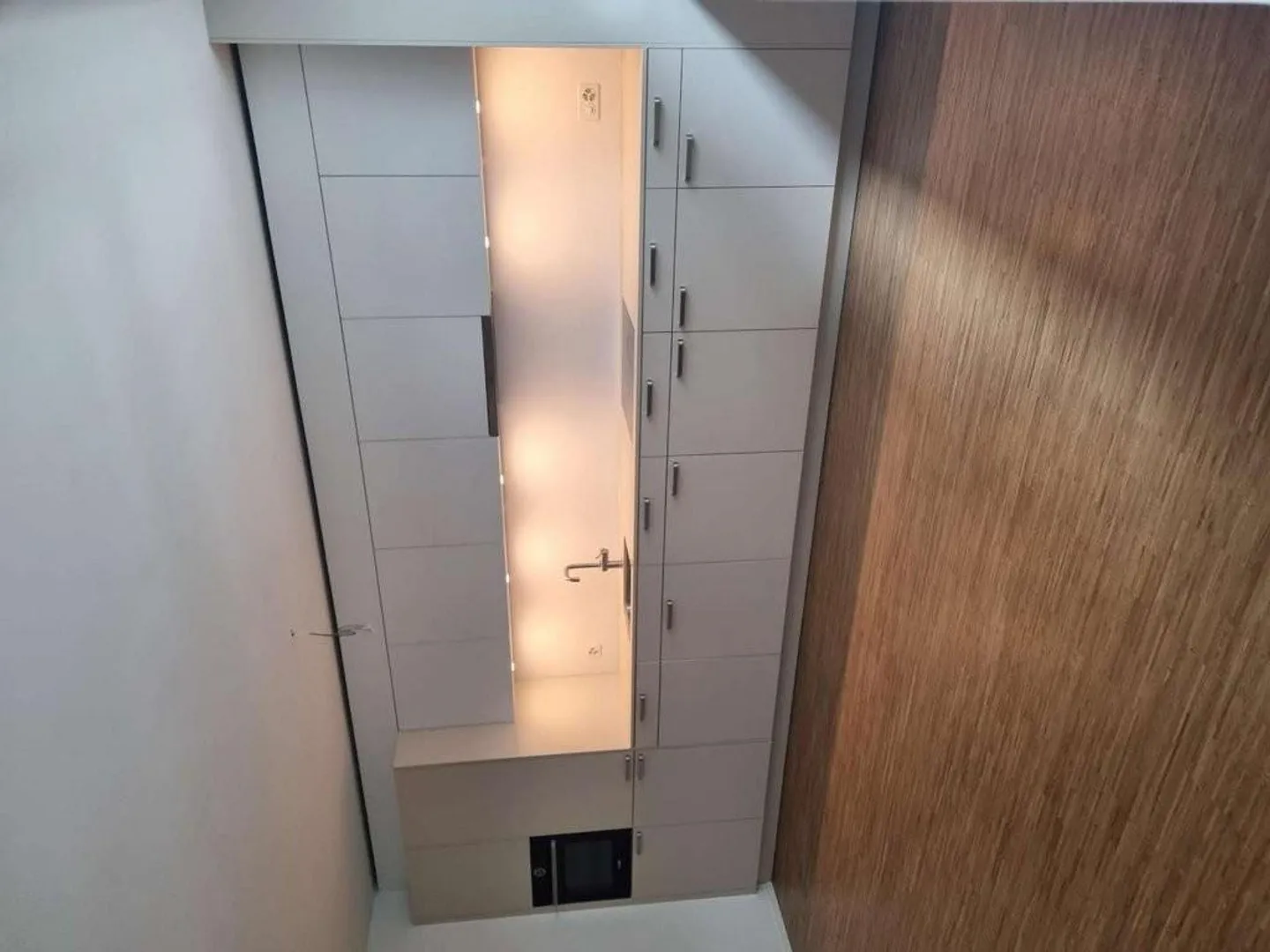 Renovated Apartment in Gundeli - Near City Center - Photo 3 of 5