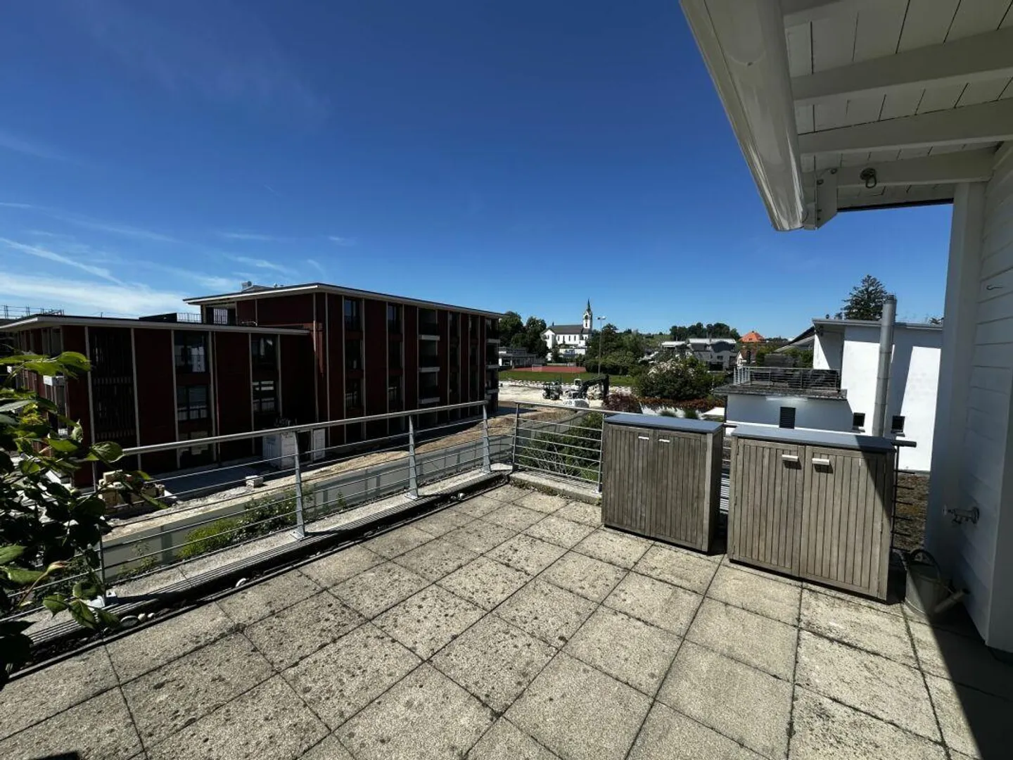 Maison de rangée dans un quartier résidentiel central et ensoleillé - Photo 6 sur 6