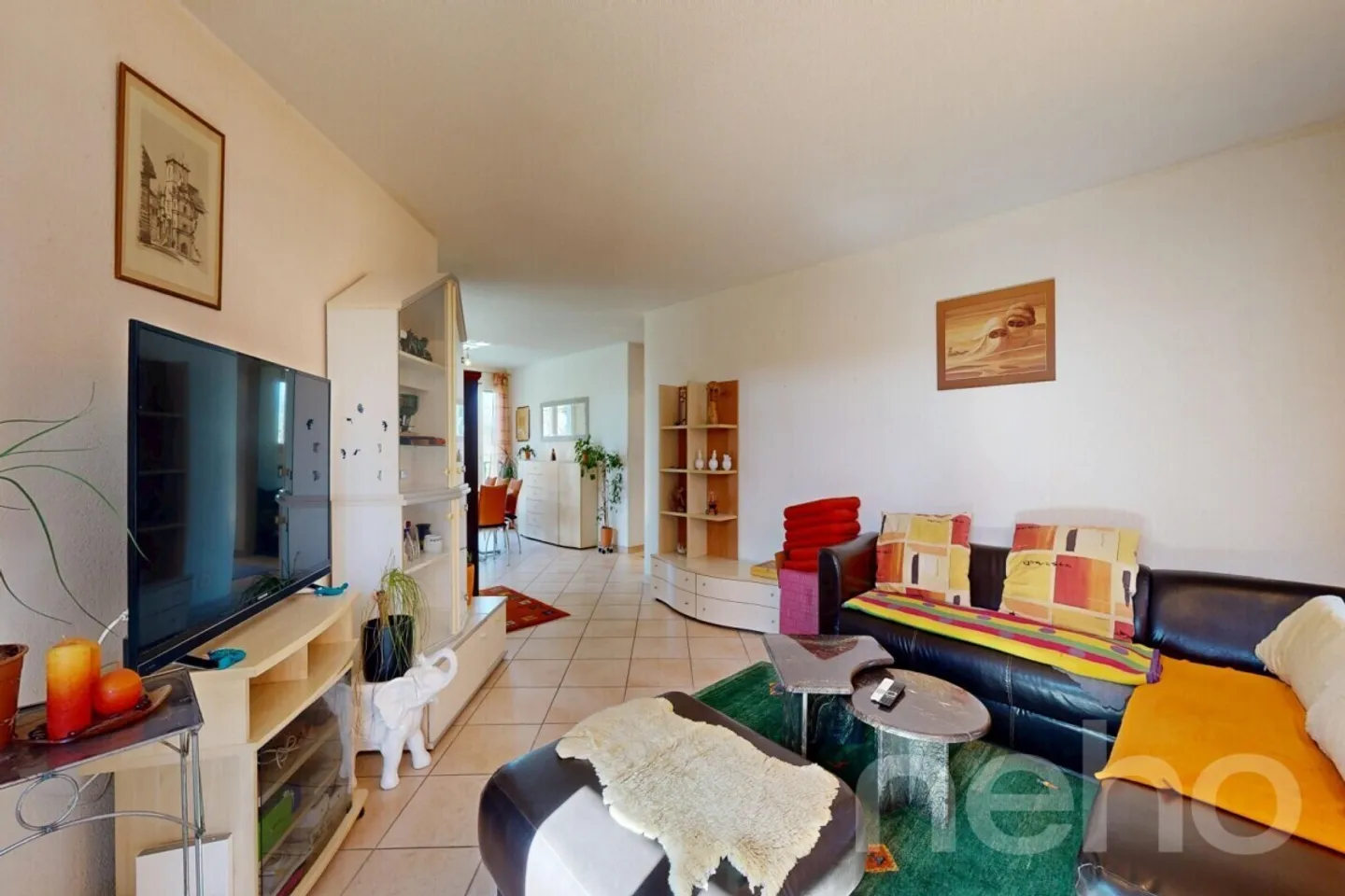 Grosszügiges Familienhaus mit Garten - Foto 2 von 12