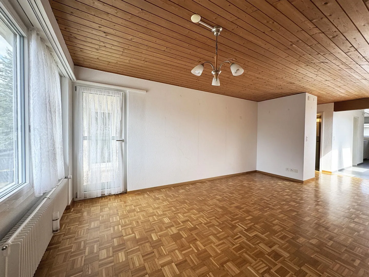 Geräumige Dachwohnung - Foto 4 von 22