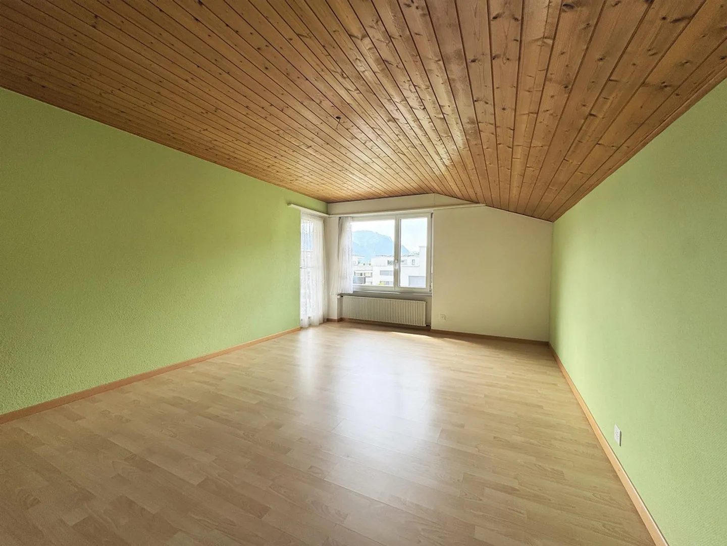 Geräumige Dachwohnung - Foto 14 von 22