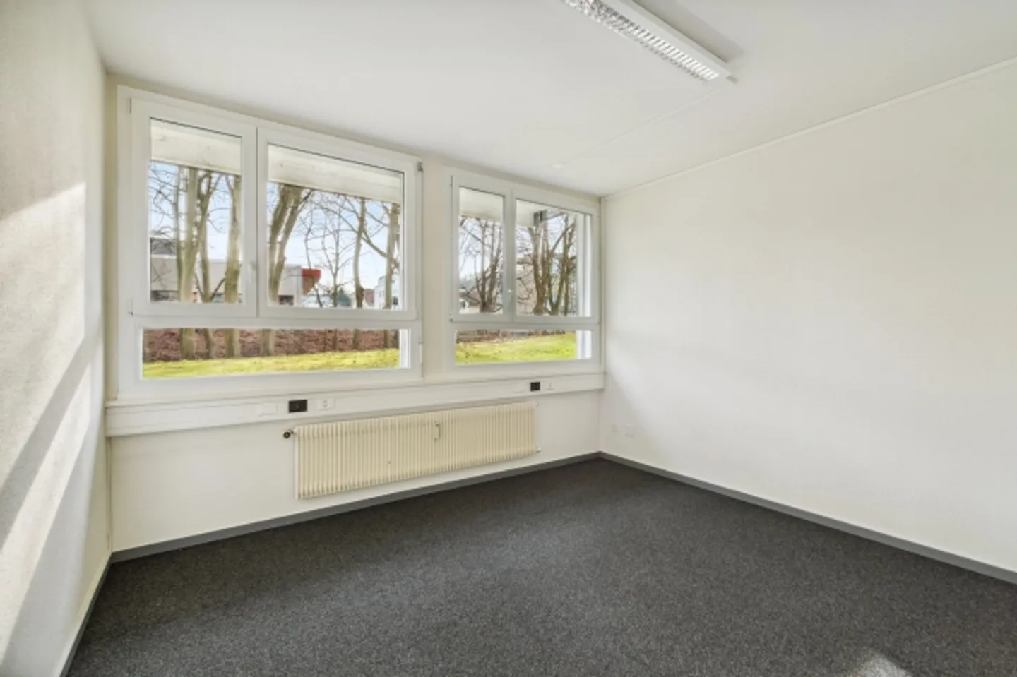 Ampie superfici per uffici a Oberwil - Foto 8 di 10