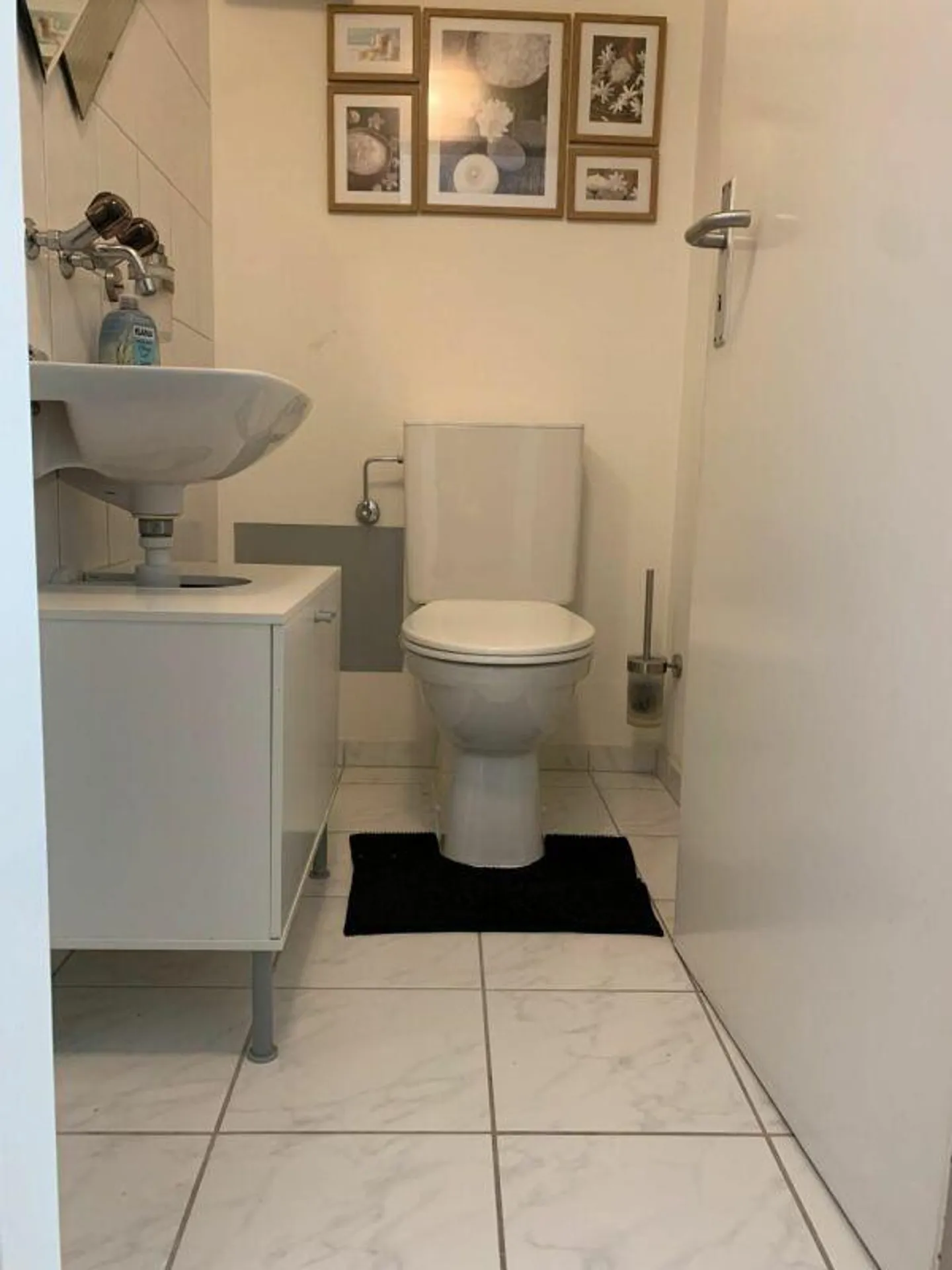 Appartamento 4.5 stanze al 3° piano a Laufen - Foto 4 di 9