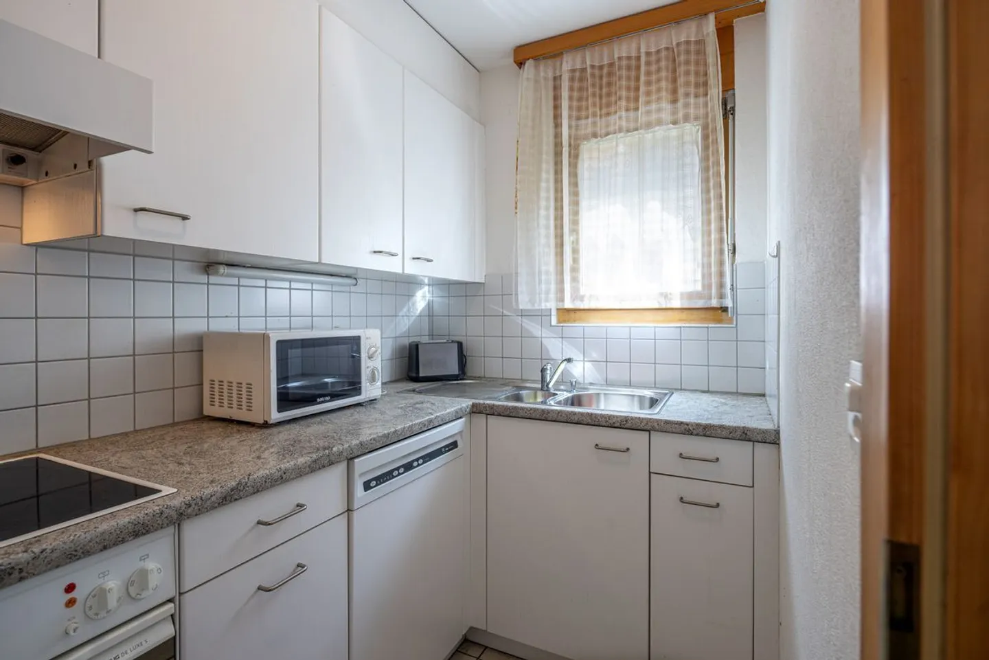 3.5 Room Apartment with Terrace and Garden - Photo 4 of 13