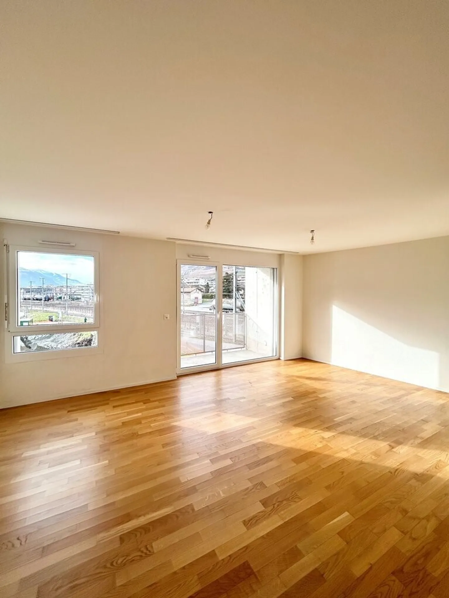 Zu ergreifen! Wunderschöne Unterkunft im Herzen von Sierre! - Foto 3 von 7