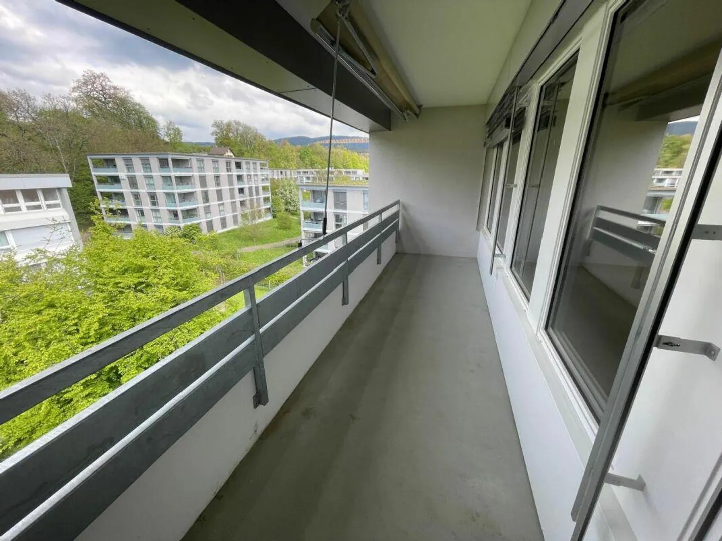 Appartamento 4.5 stanze al 3° piano a Laufen - Foto 9 di 9